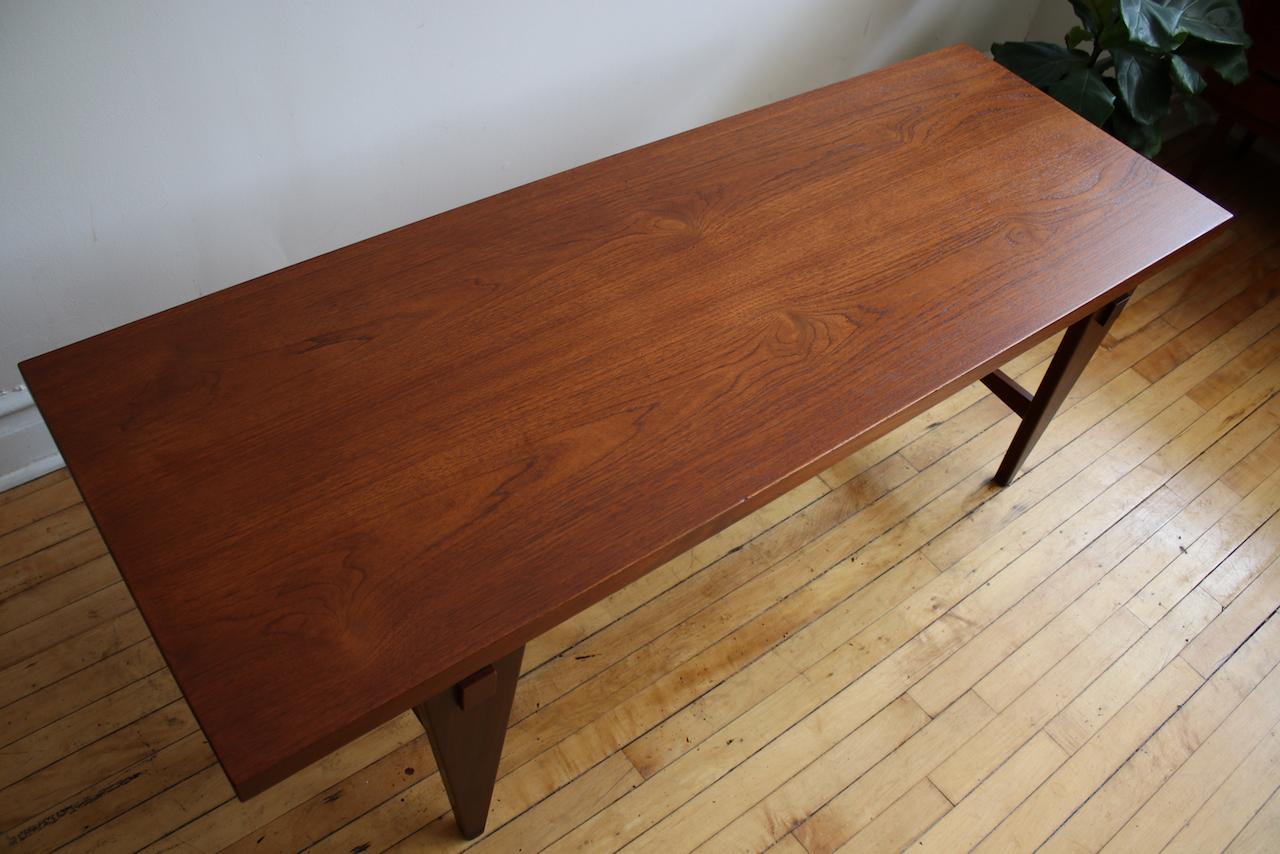 Floating Coffee Table by Illum Wikkelsø In Excellent Condition In Brooklyn, NY