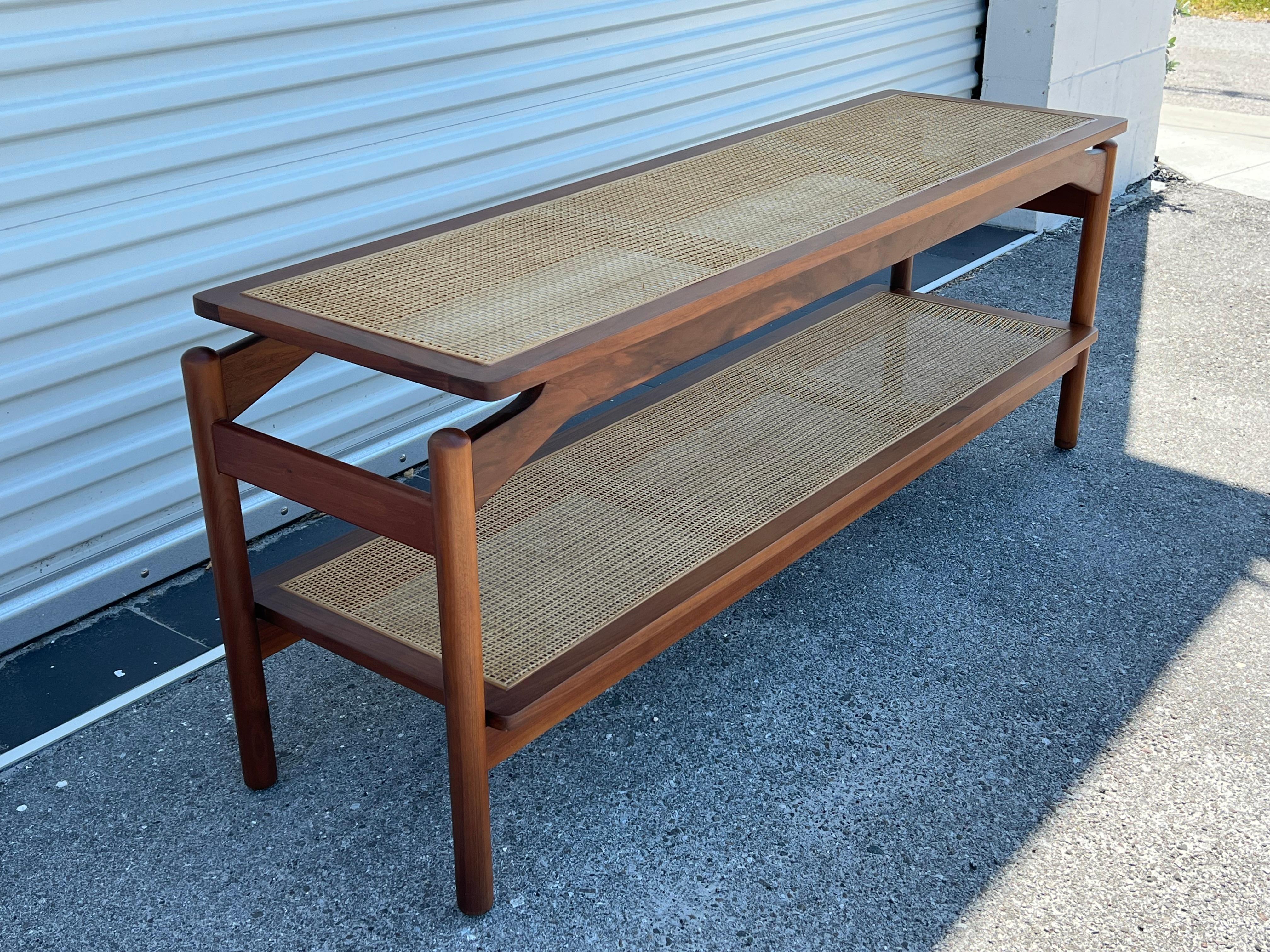 Floating Console Table by Greta Grossman for Glenn of California In Good Condition For Sale In St.Petersburg, FL