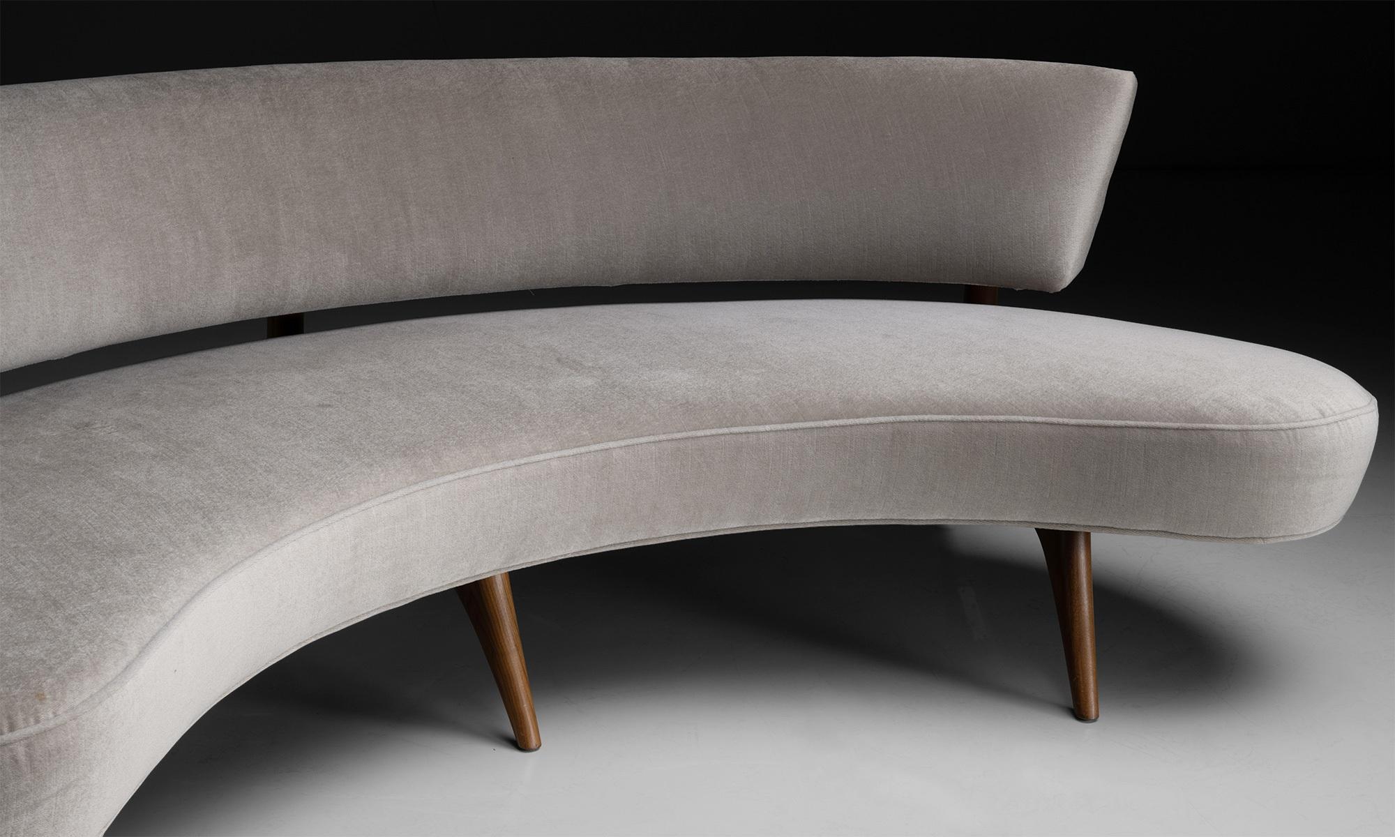 Contemporary Floating Curved Sofa by Vladimir Kagan, America, 2018
