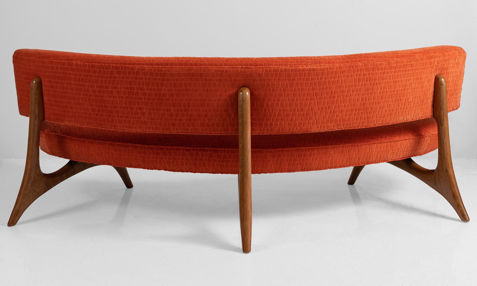 vladimir kagan floating curved sofa