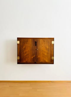 Mueble Bar Danés Flotante de Svend Langkilde
