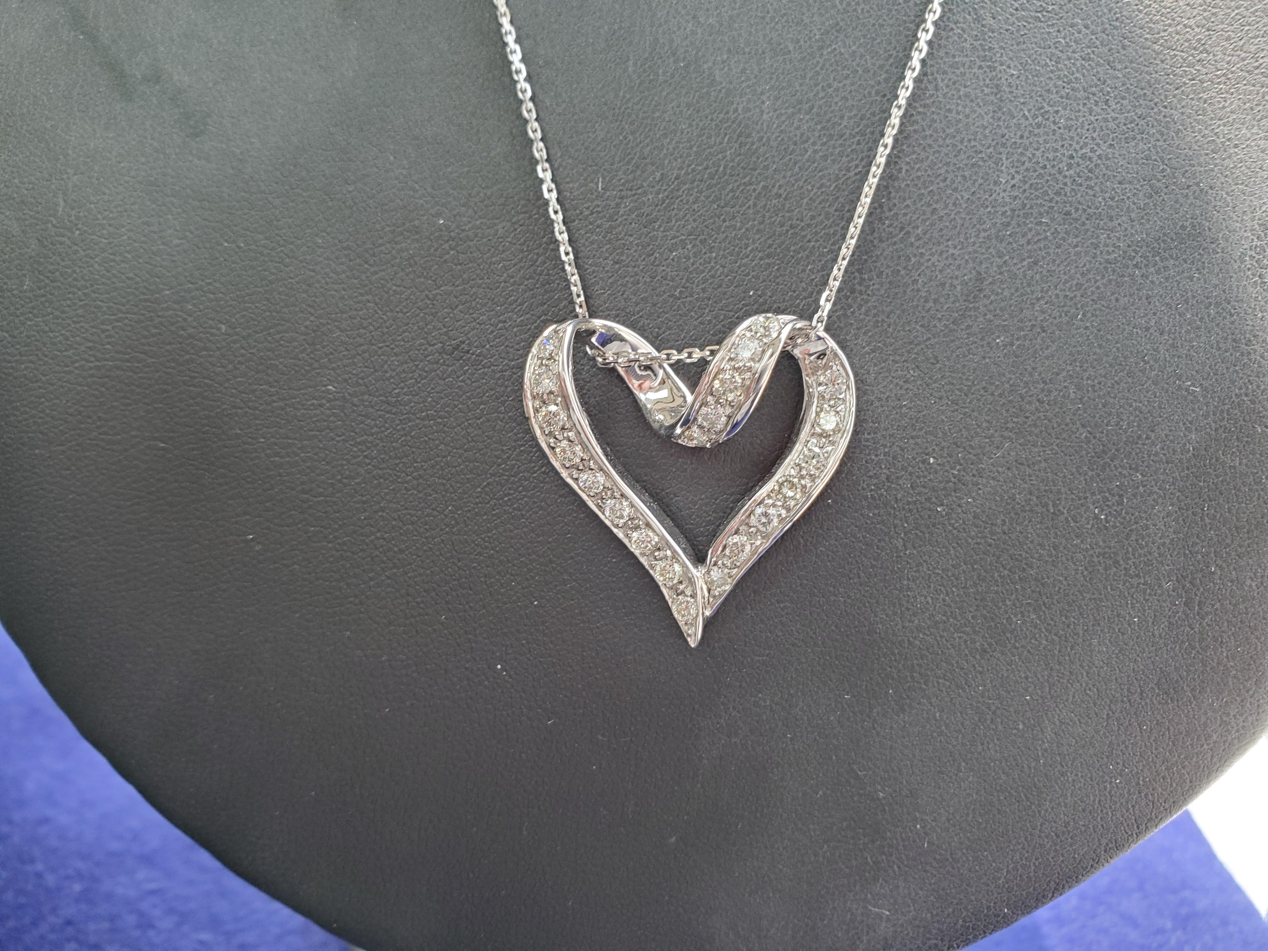 Collar Corazón Diamante Flotante Oro Blanco 14k Corte redondo en venta
