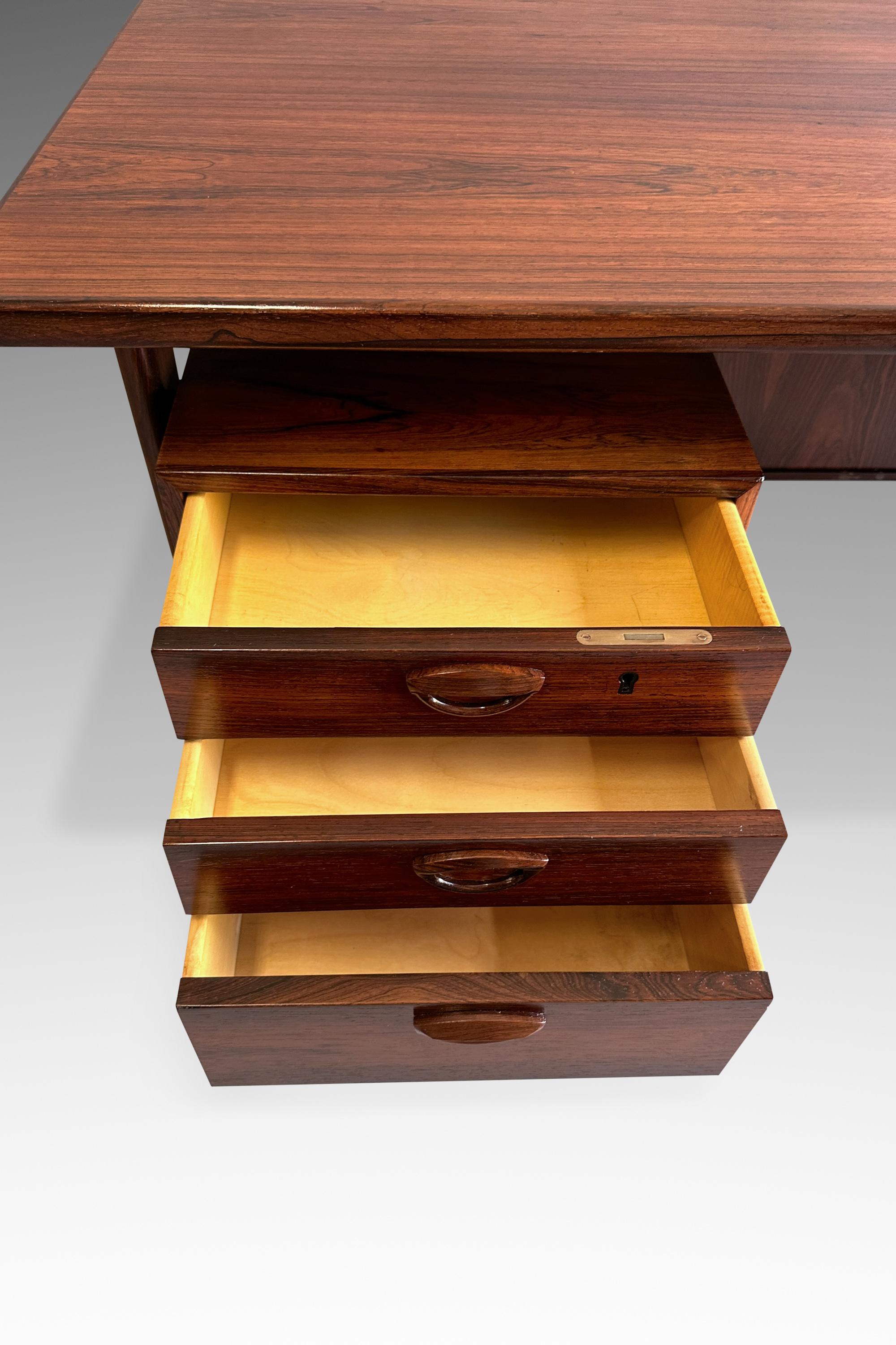 Floating Executive Desk, Kai Kristiansen, Feldballes Mobelfabrik, Denmar, 1960's 11