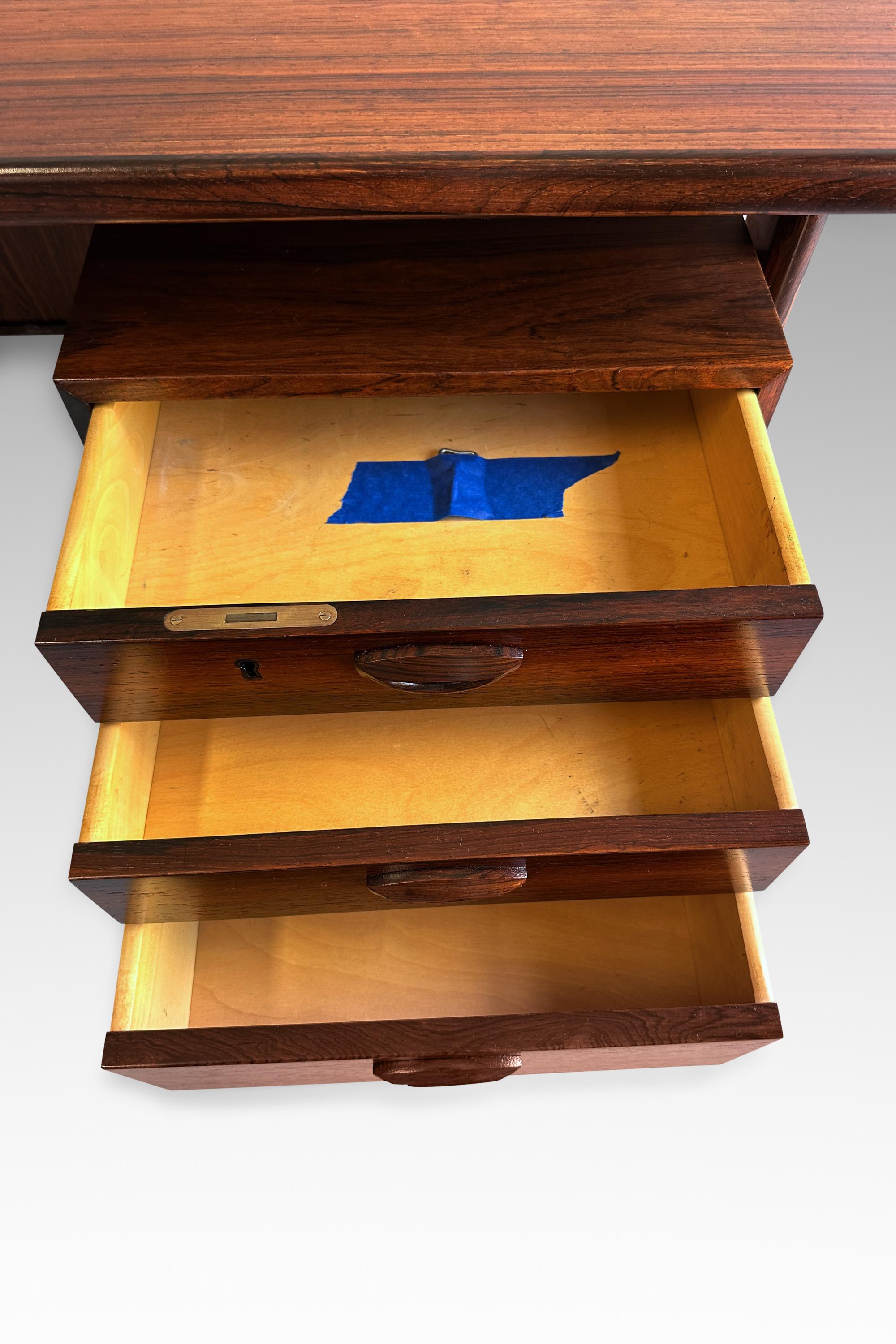 Floating Executive Desk, Kai Kristiansen, Feldballes Mobelfabrik, Denmar, 1960's 12