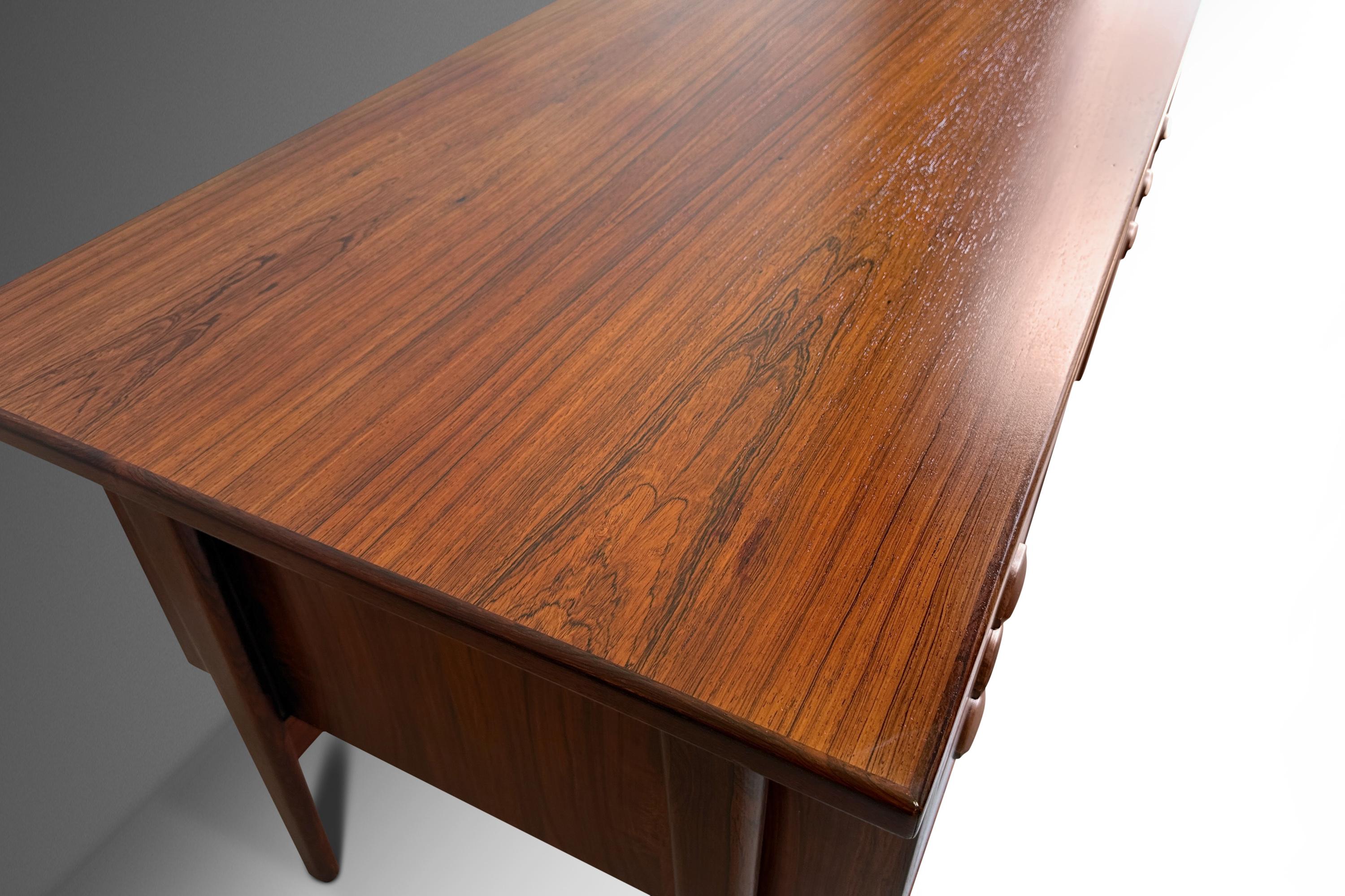Rosewood Floating Executive Desk, Kai Kristiansen, Feldballes Mobelfabrik, Denmar, 1960's