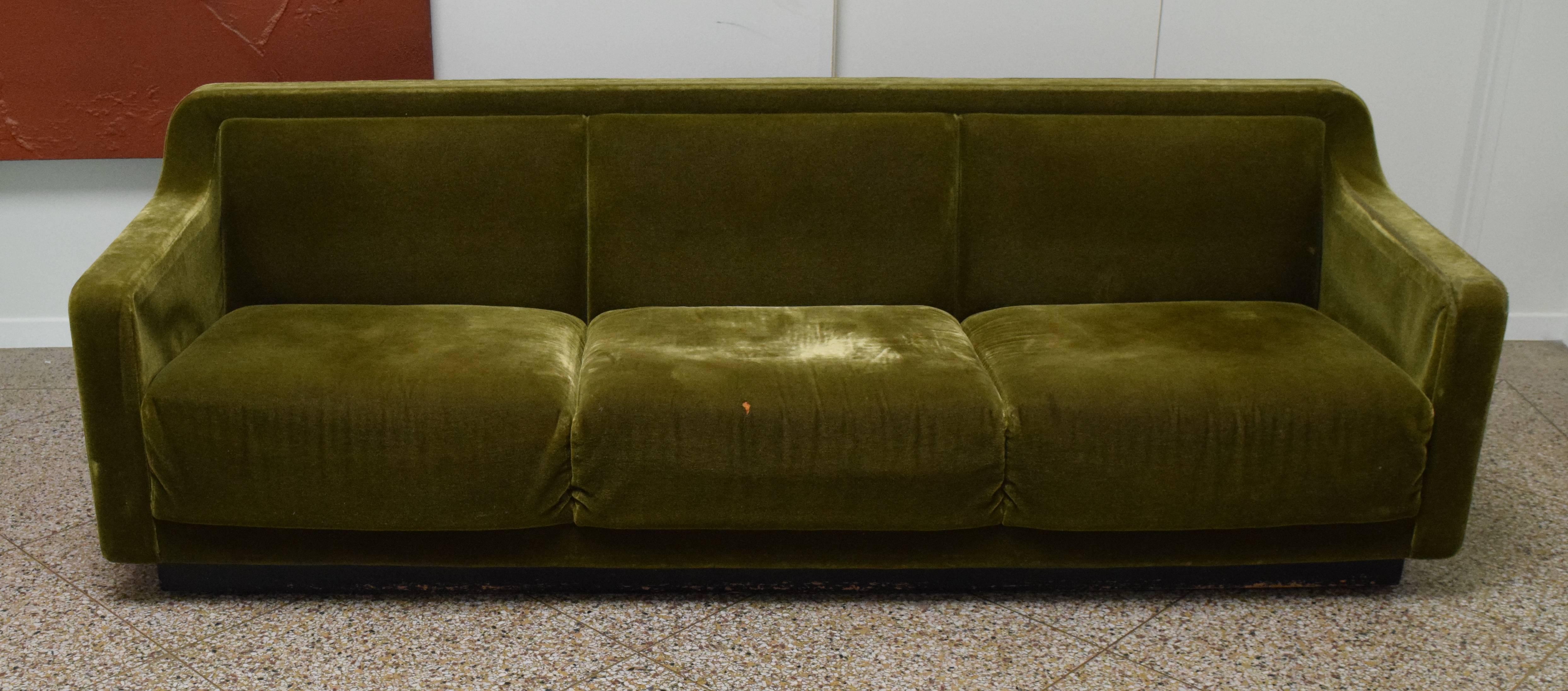 Mid-Century Modern Floating Green Velvet Sofa by Lehigh-Leopold For Sale
