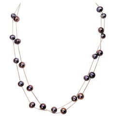 Collier duo de perles Akoya flottantes et iridescentes en or blanc