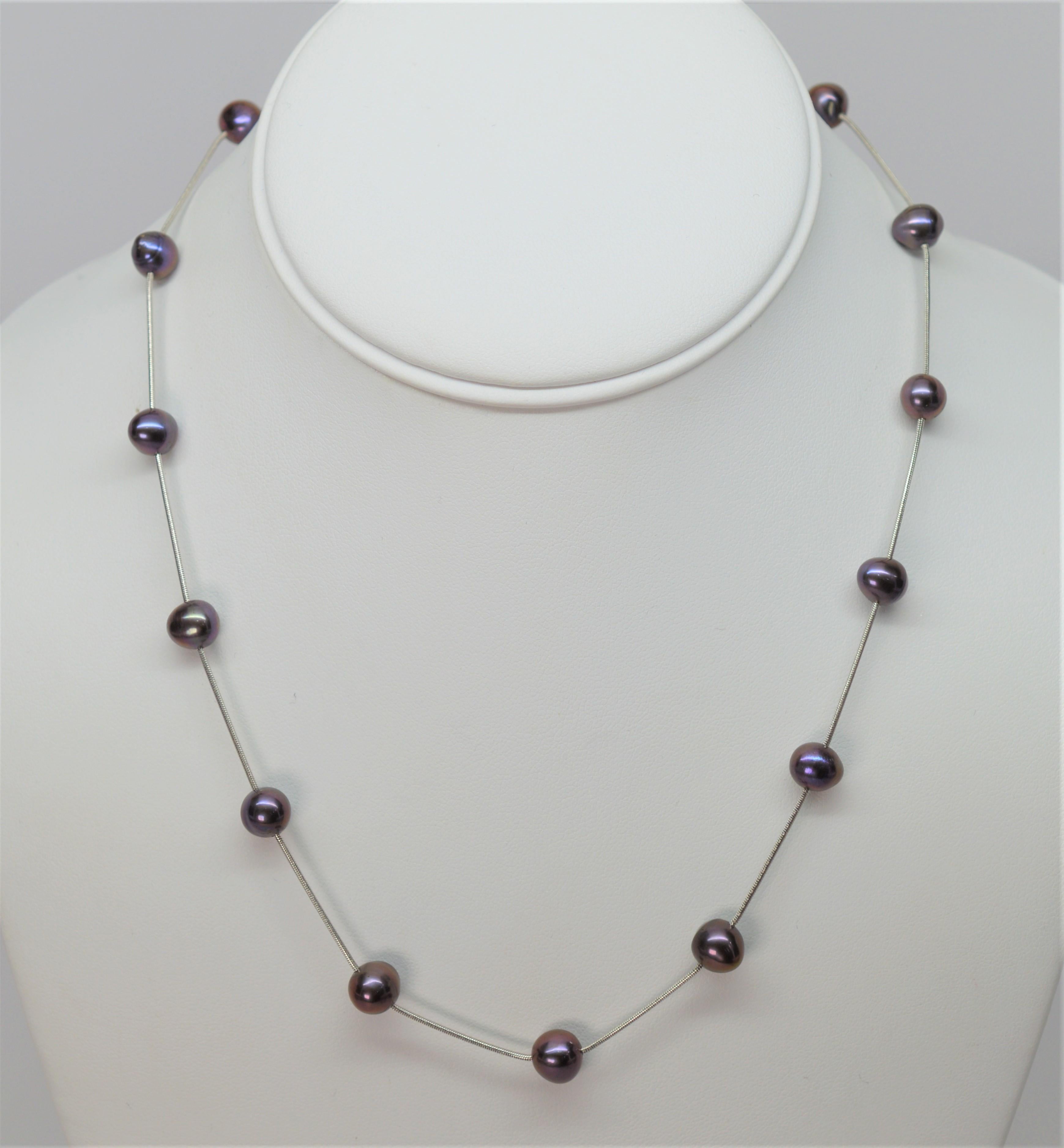Floating Iridescent Akoya Pearl White Gold Necklace Duo In New Condition For Sale In Mount Kisco, NY