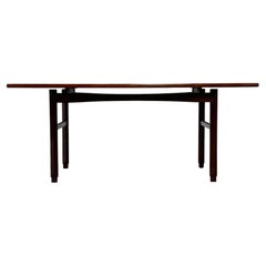 "Floating" Italian dining table