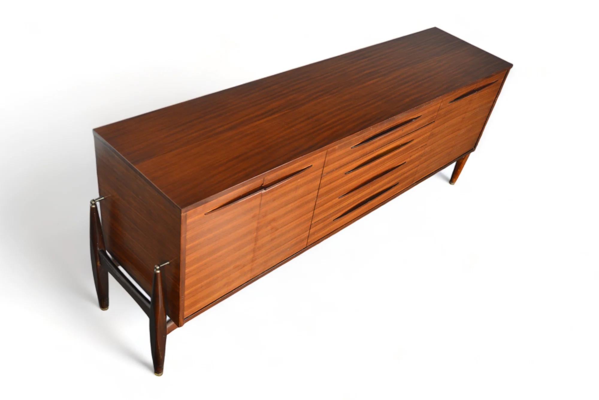 Floating Mahogany Credenza By Elliotts Of Newbury In Good Condition For Sale In Berkeley, CA