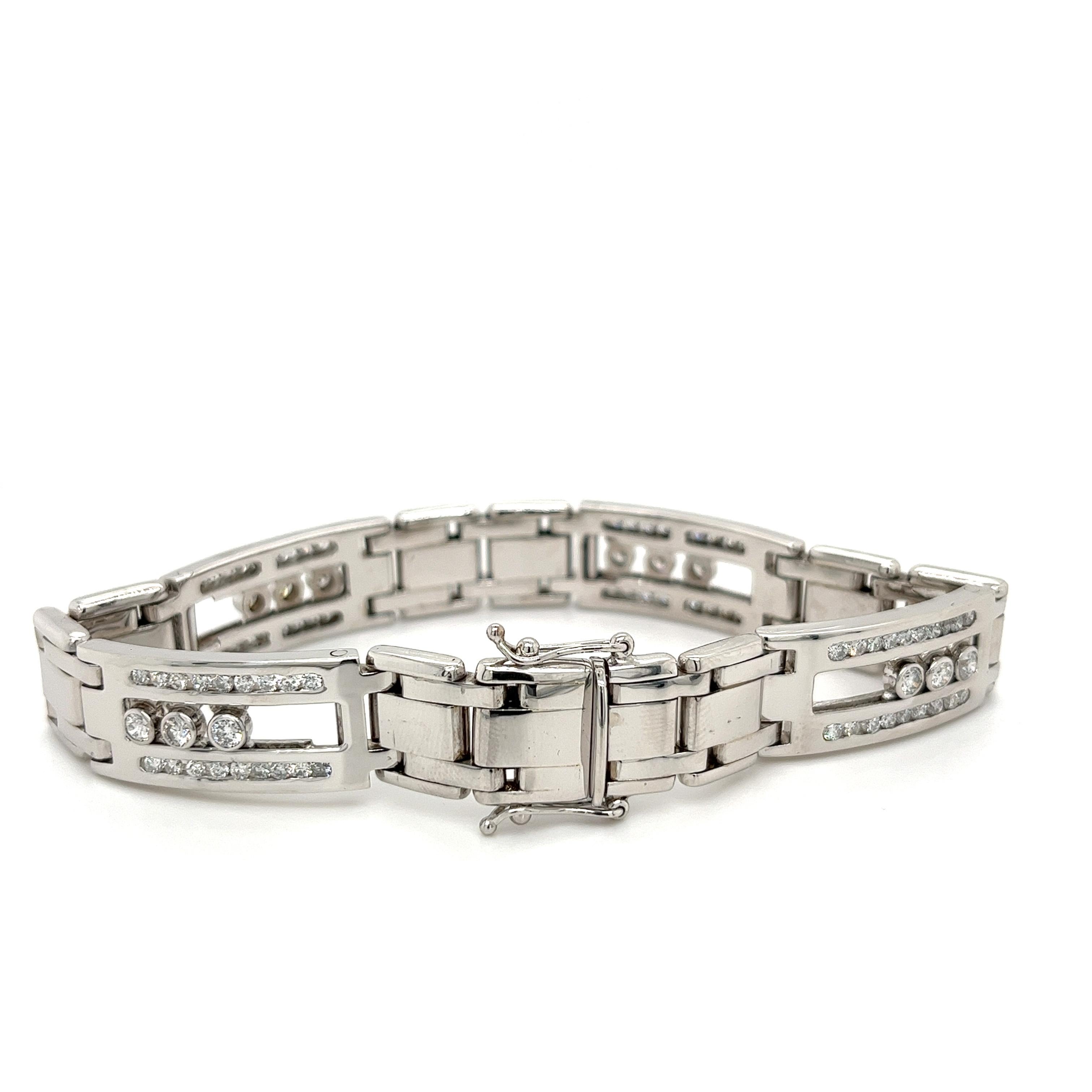 Moderne Bracelet à maillons carrés en or blanc 14 carats avec diamants naturels flottants pour hommes en vente