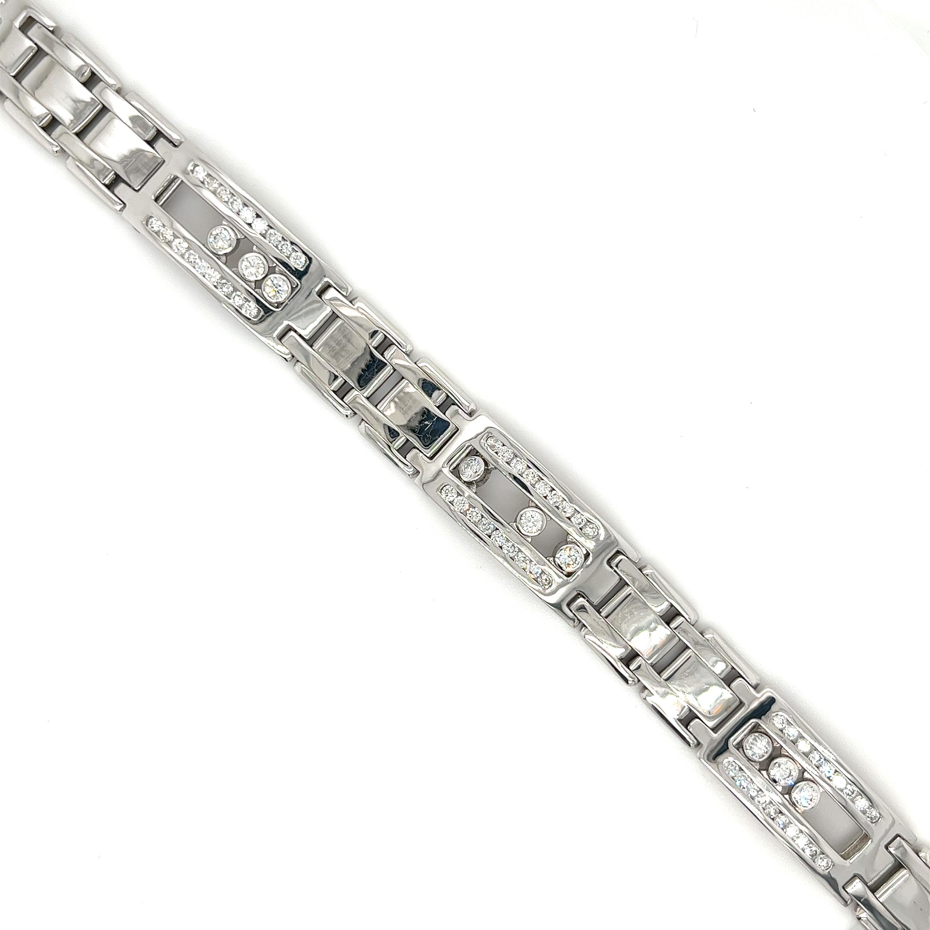 Taille ronde Bracelet à maillons carrés en or blanc 14 carats avec diamants naturels flottants pour hommes en vente