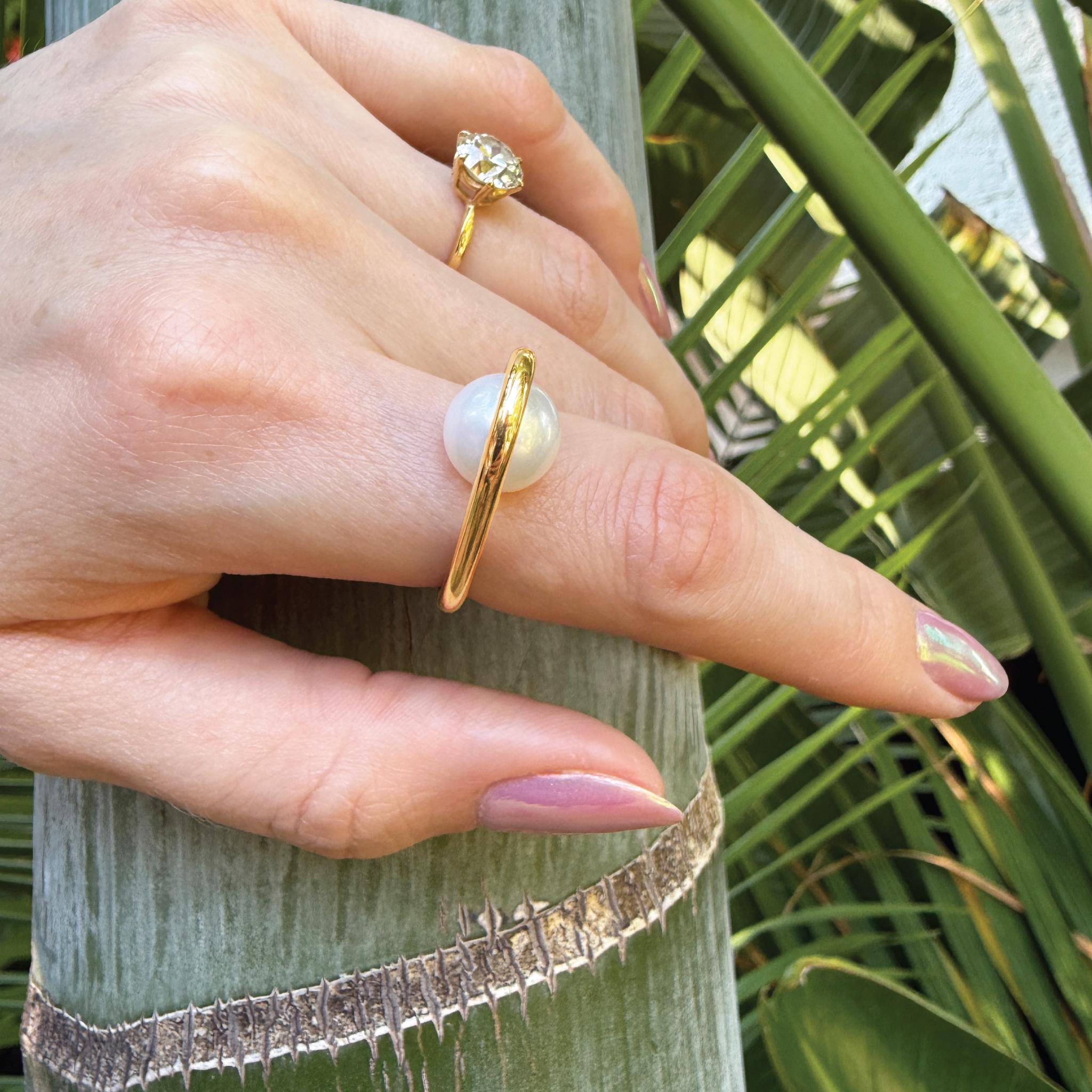 Anello con perla fluttuante in oro 14k in vendita 6