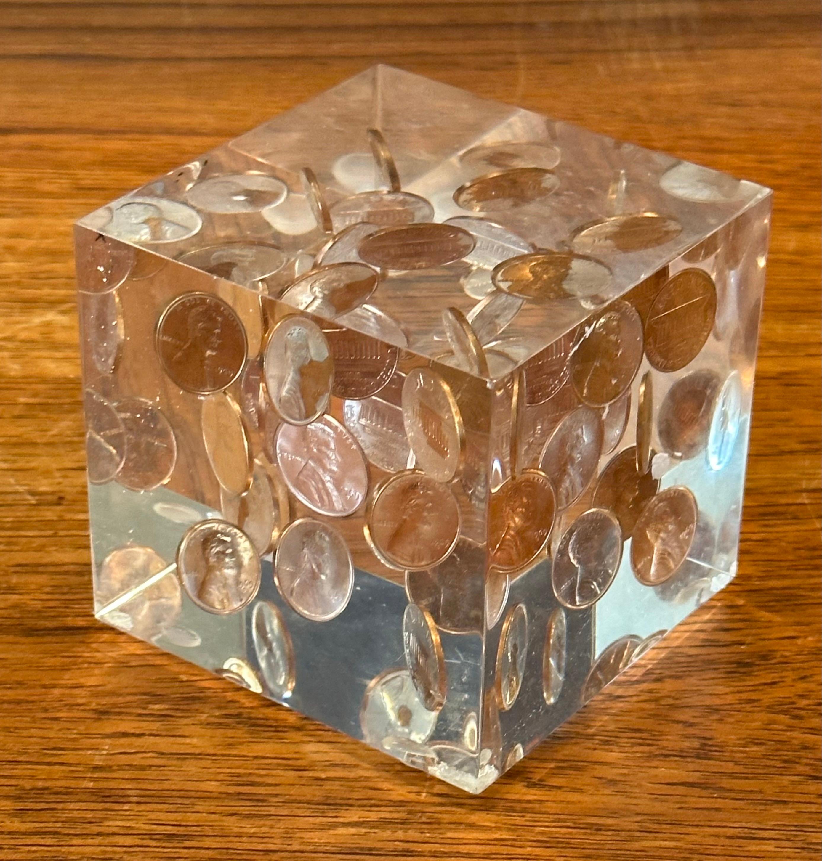 Floating Pennies in Lucite Cube Paperweight in the Style of William Rolfe In Good Condition In San Diego, CA
