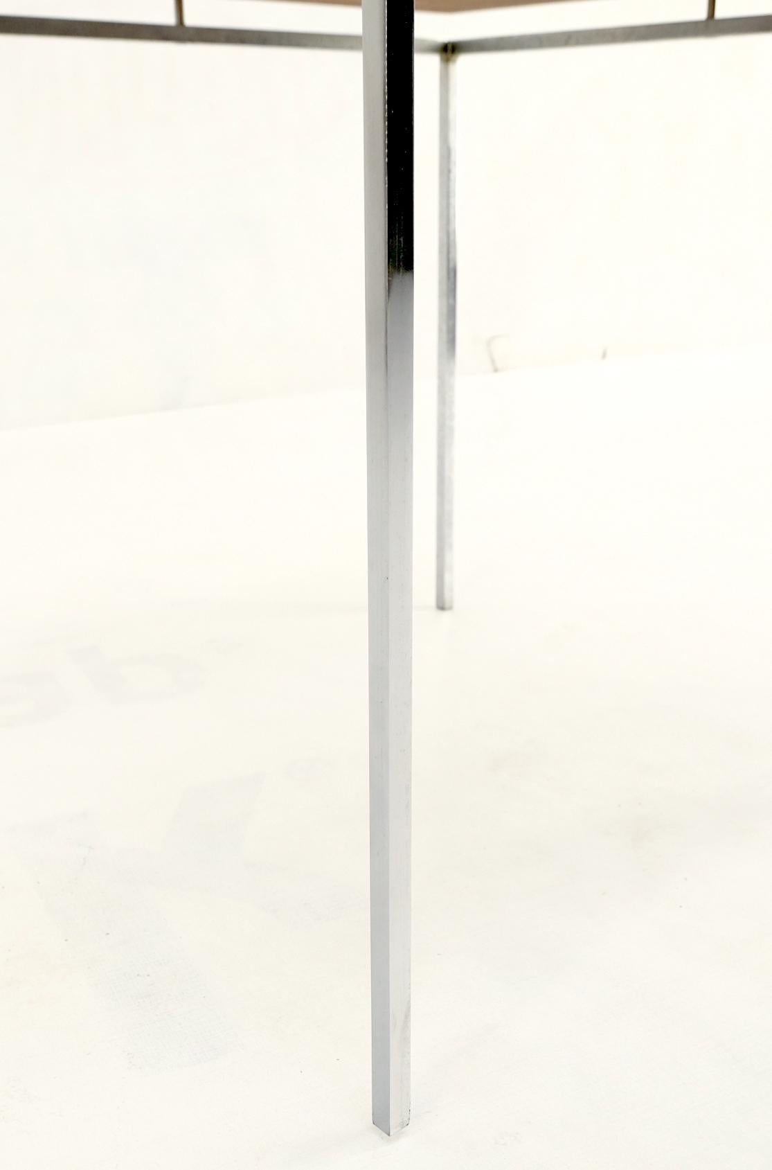 Chrome Table basse flottante carrée d'appoint Mint à plateau en bois de rose et base chromée en acier inoxydable en vente
