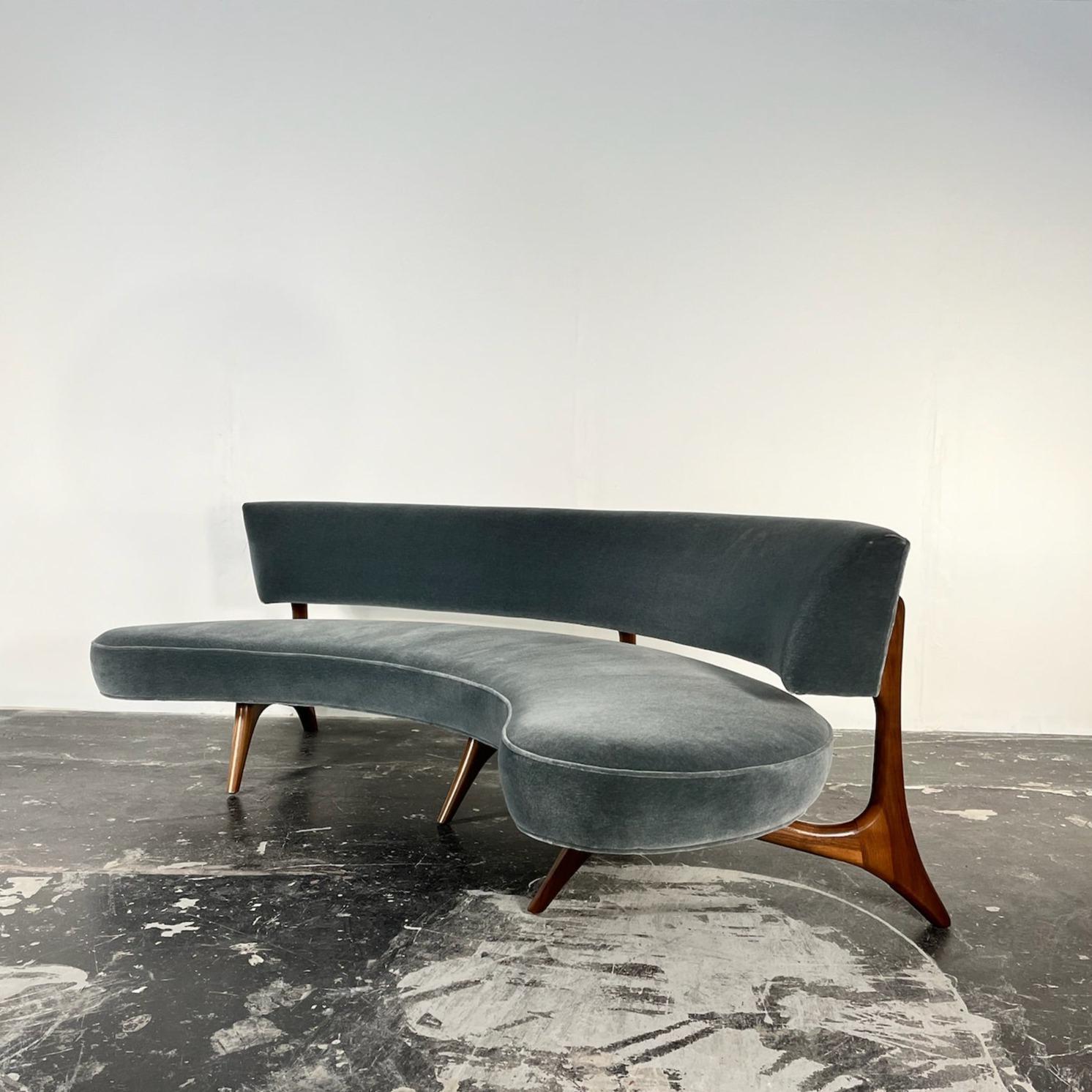 Das Floating Seat and Back Sofa ist ein einzigartiges und ikonisches Möbelstück, das von dem amerikanischen Möbeldesigner Vladimir Kagan entworfen wurde. Dieses Sofa zeichnet sich durch seine besondere Form aus, mit einer geschwungenen Rückenlehne