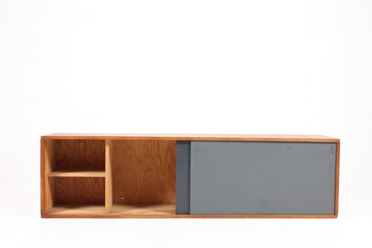Floating Sideboard in Pine with Colored Panels In Good Condition In Lejre, DK