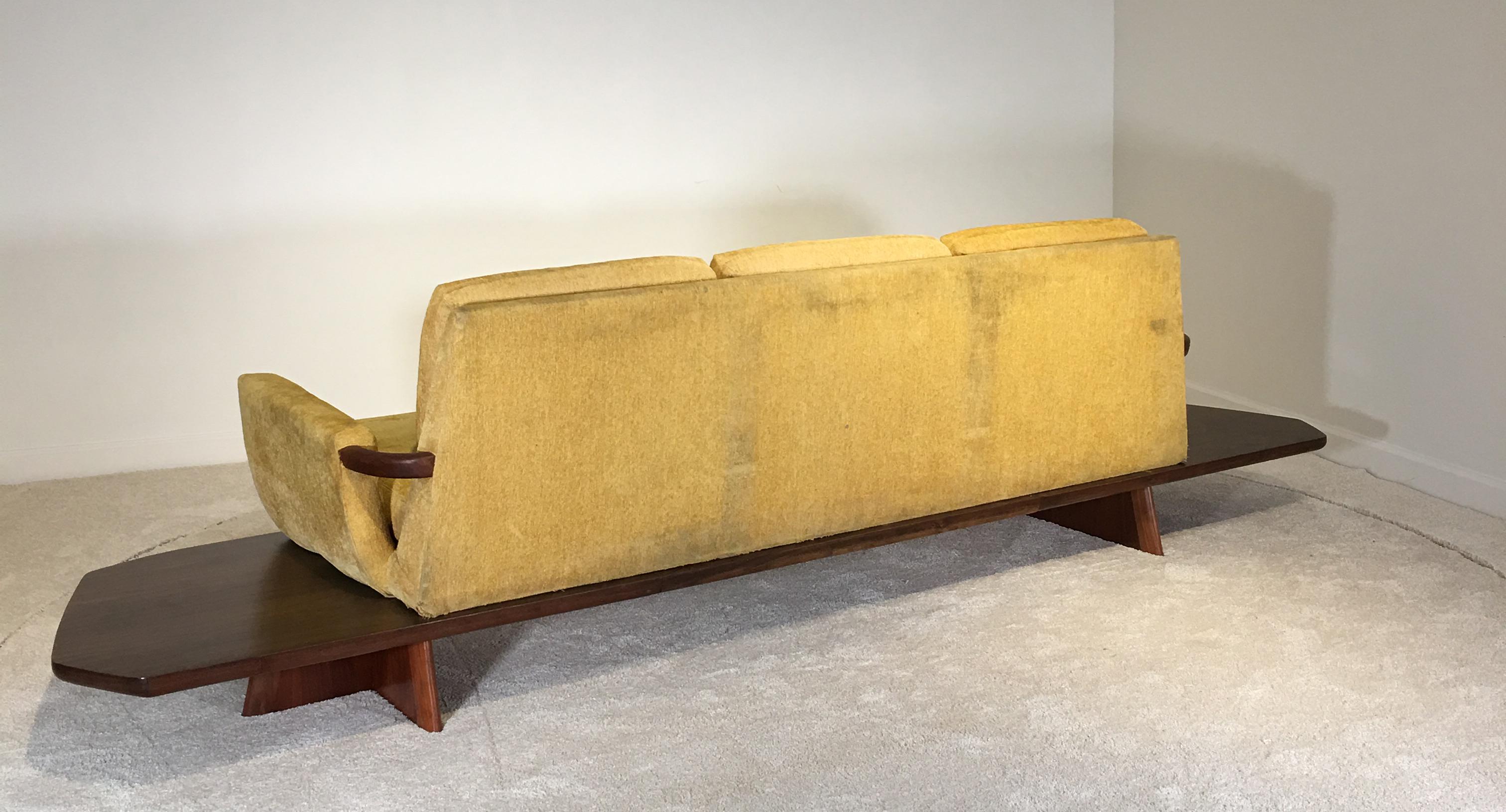 Floating Sofa by Samson Berman In Good Condition In South Charleston, WV