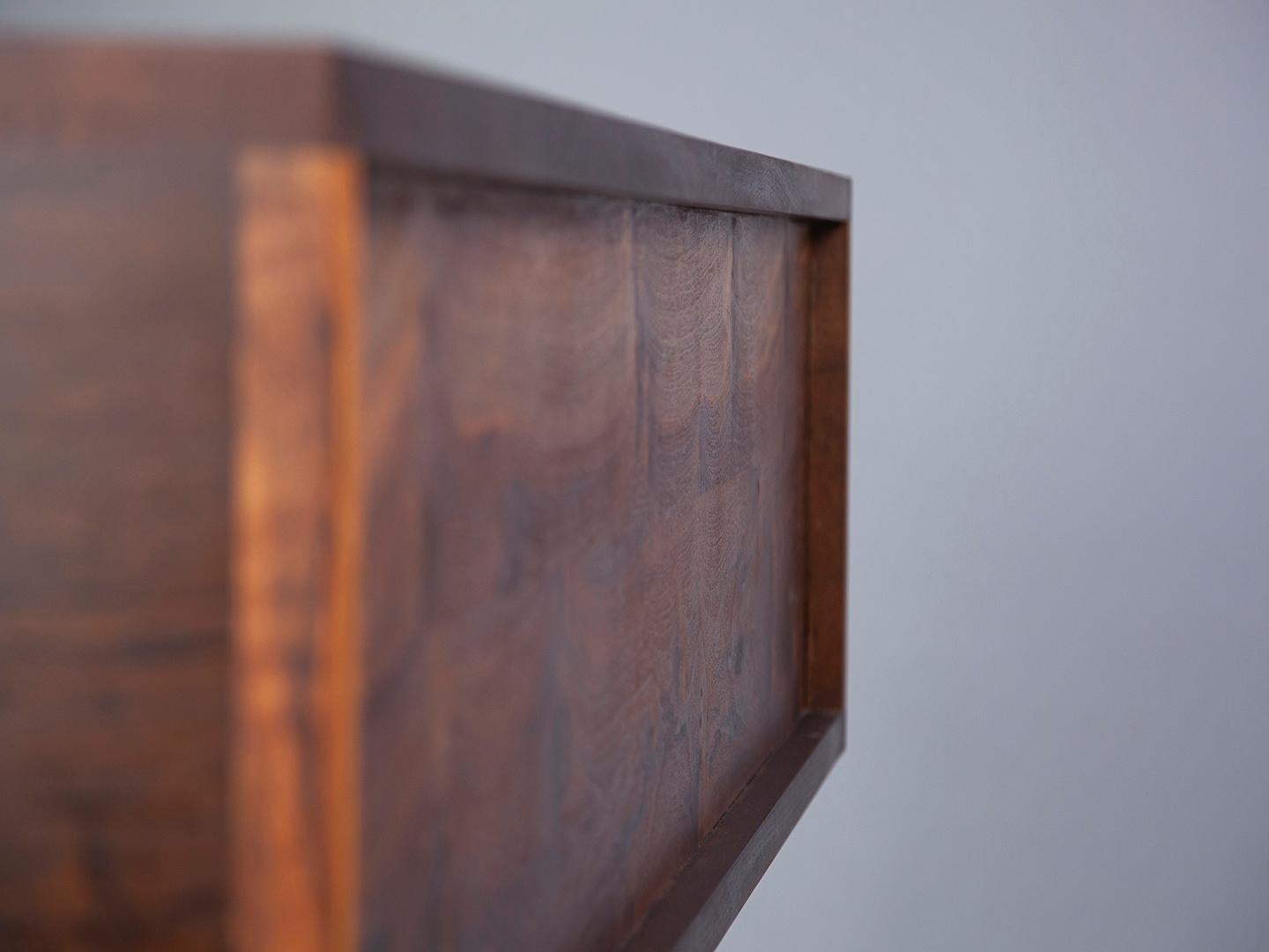 Commode carrée flottante en vente 12