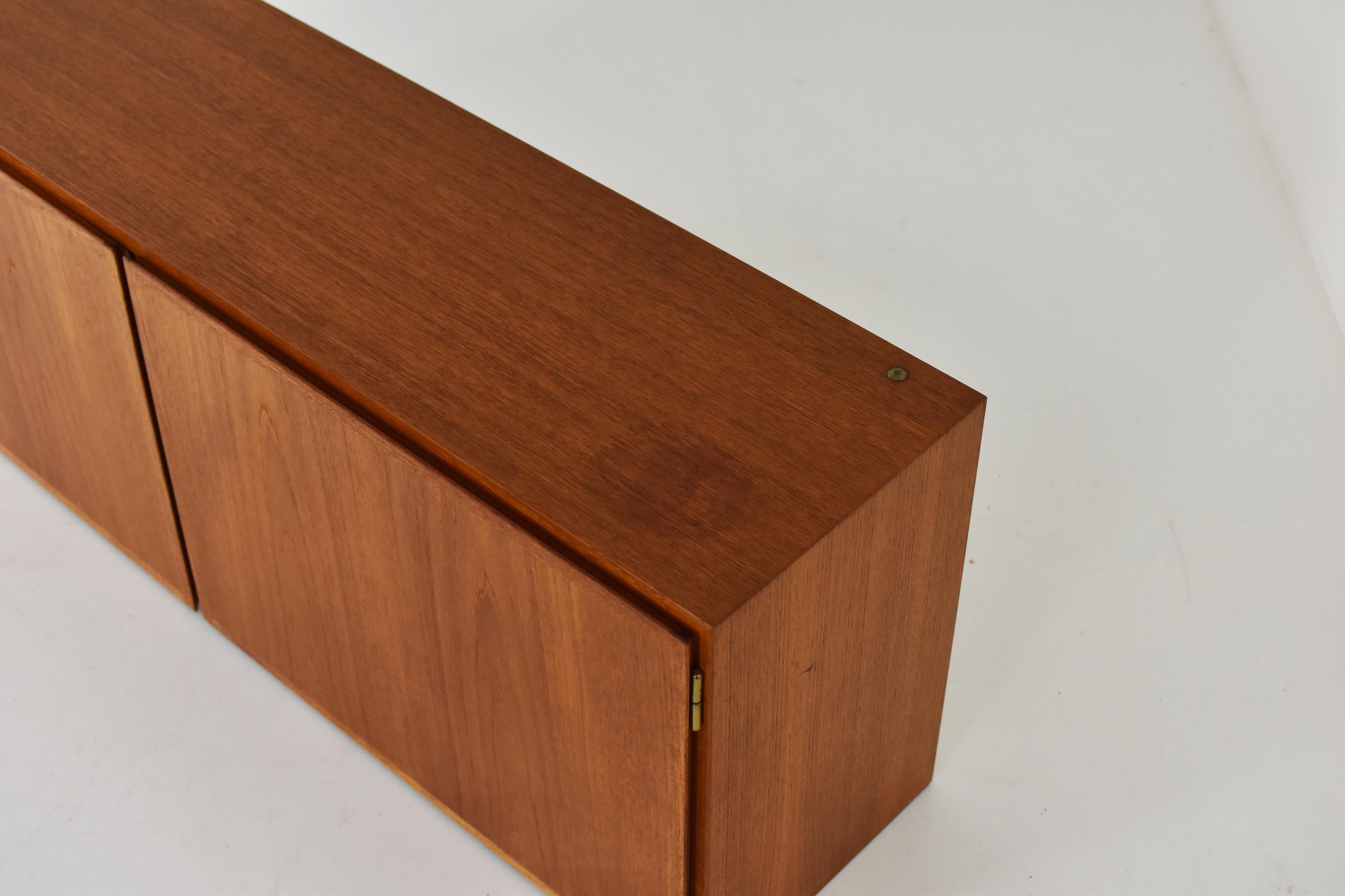 Floating Wall Cabinet in Teak from Denmark, 1950’s In Good Condition In Antwerp, BE