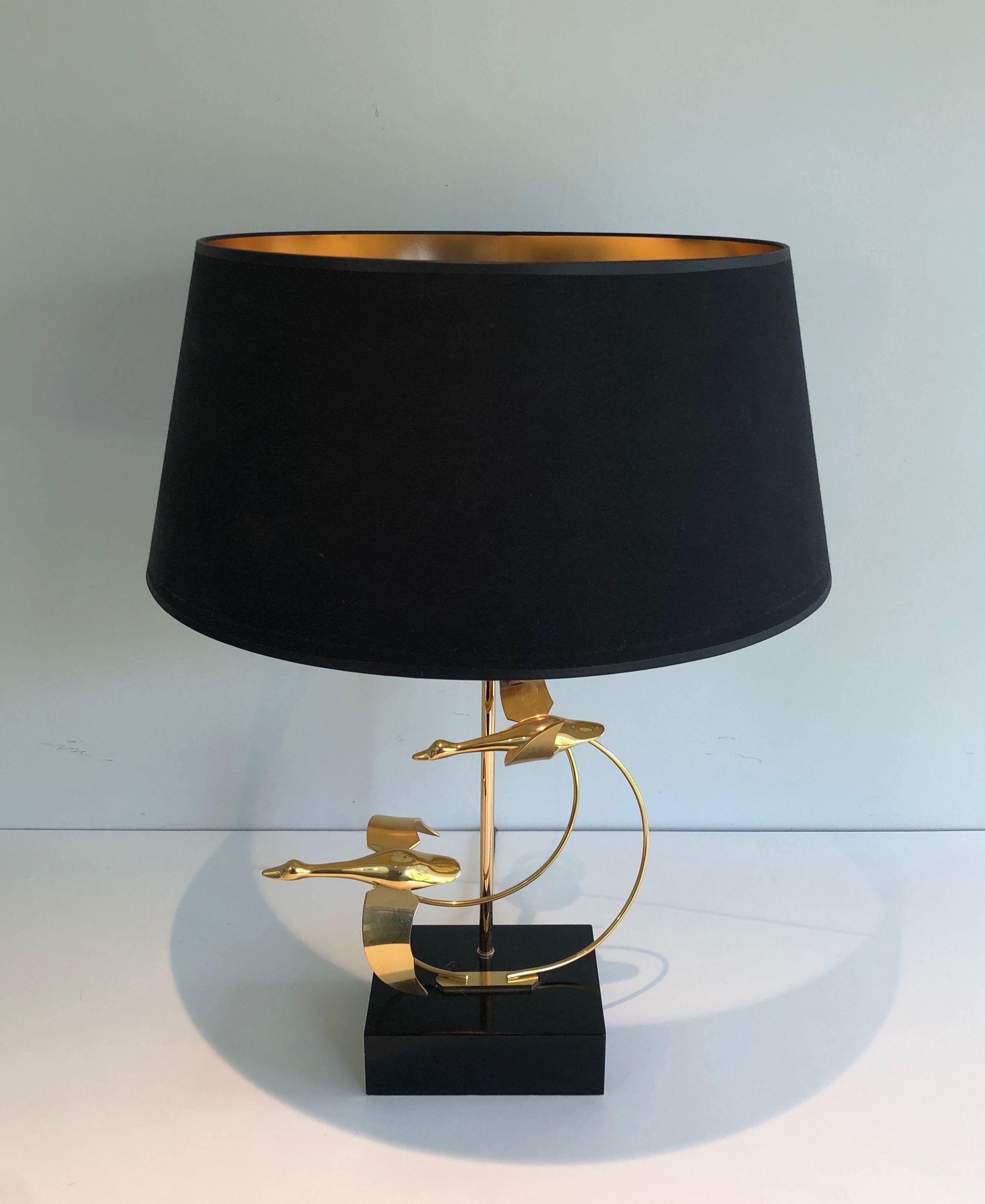 French Flock of Wild Geese Brass Table Lamp For Sale