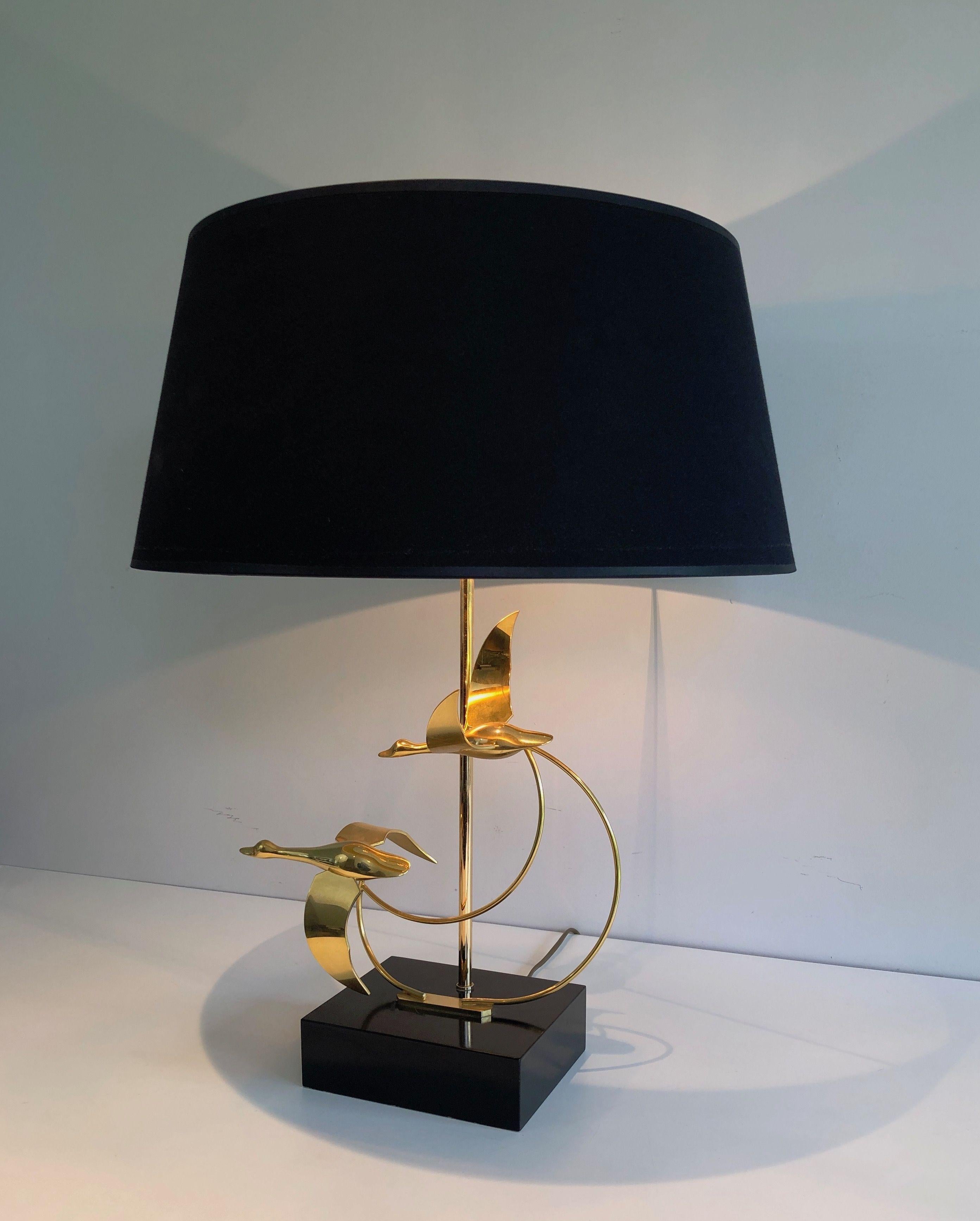 Late 20th Century Flock of Wild Geese Brass Table Lamp For Sale
