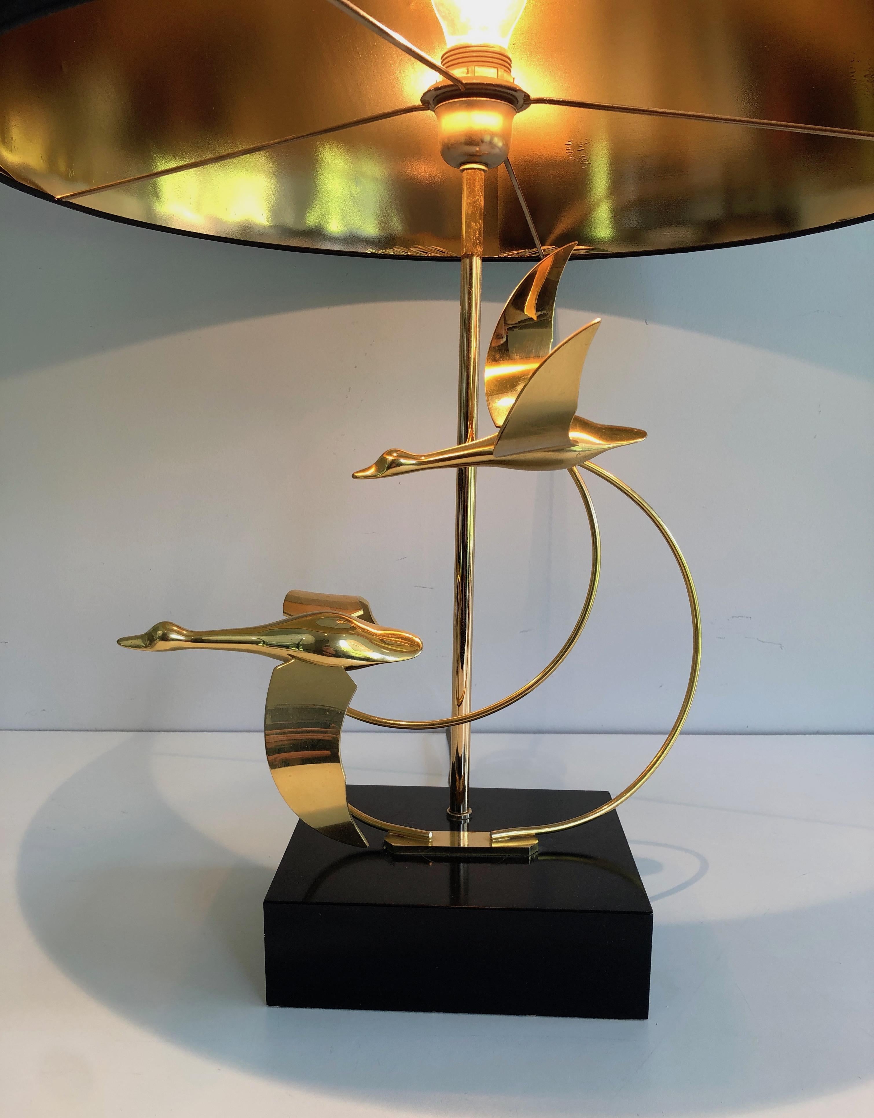 Late 20th Century Flock of Wild Geese Brass Table Lamp, French, circa 1970 For Sale