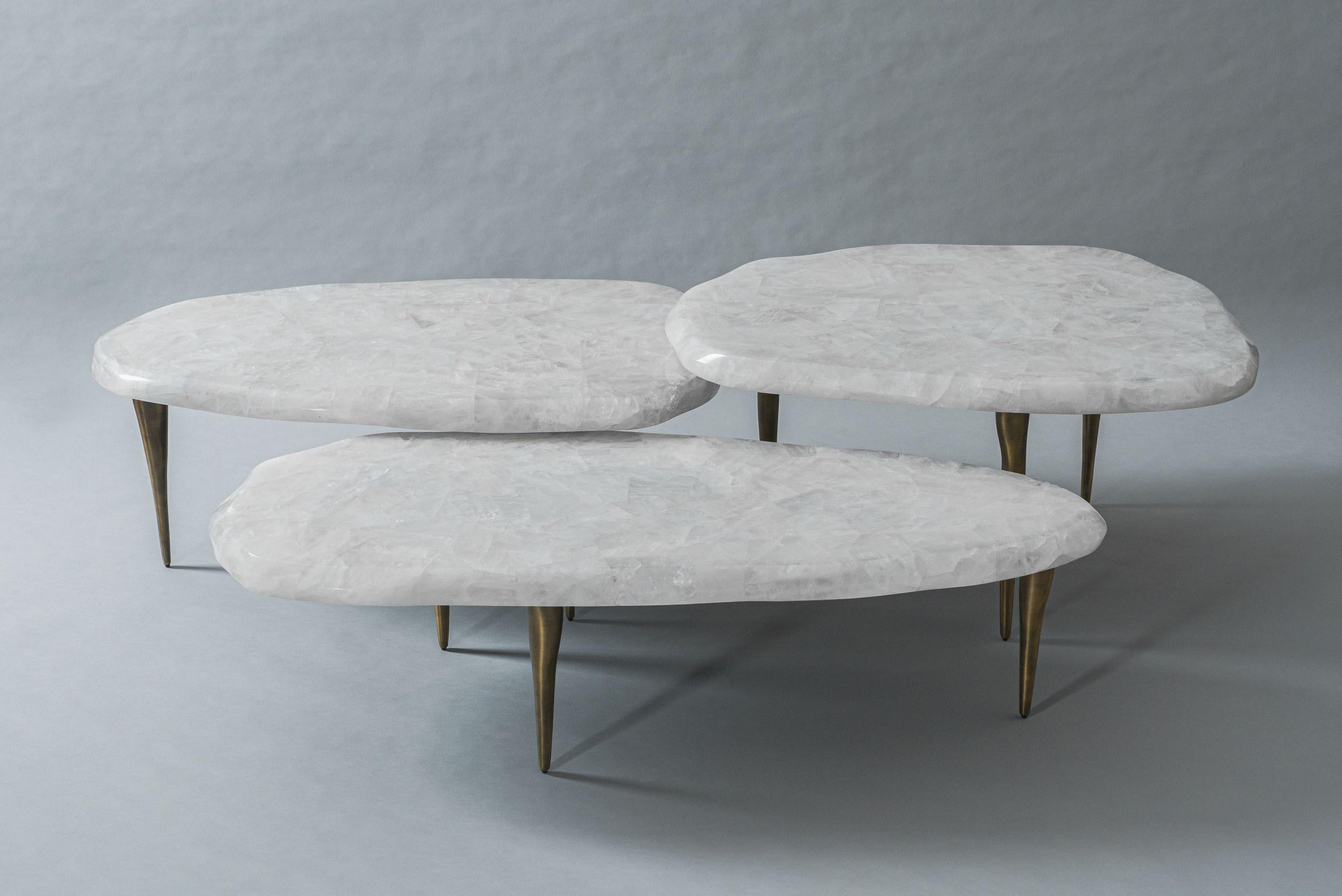 XXIe siècle et contemporain Table basse Floe Nested de DeMuro Das en quartz blanc et bronze massif en vente