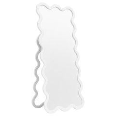 Grand miroir minimaliste ondulé pour l'entrée - Hvyli 16 par oitoproducts