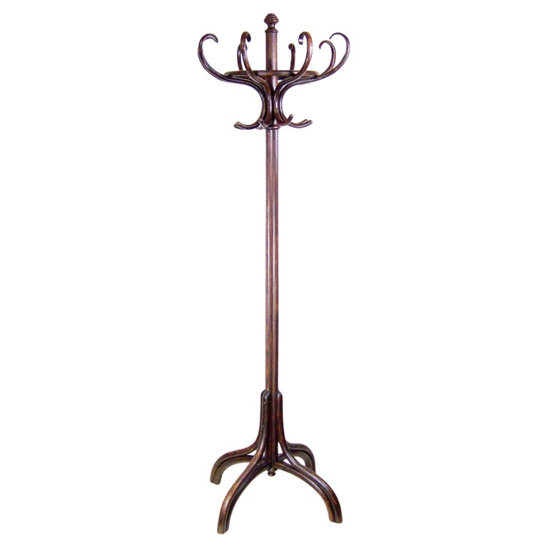 Colgador de suelo Thonet en venta en 1stDibs España