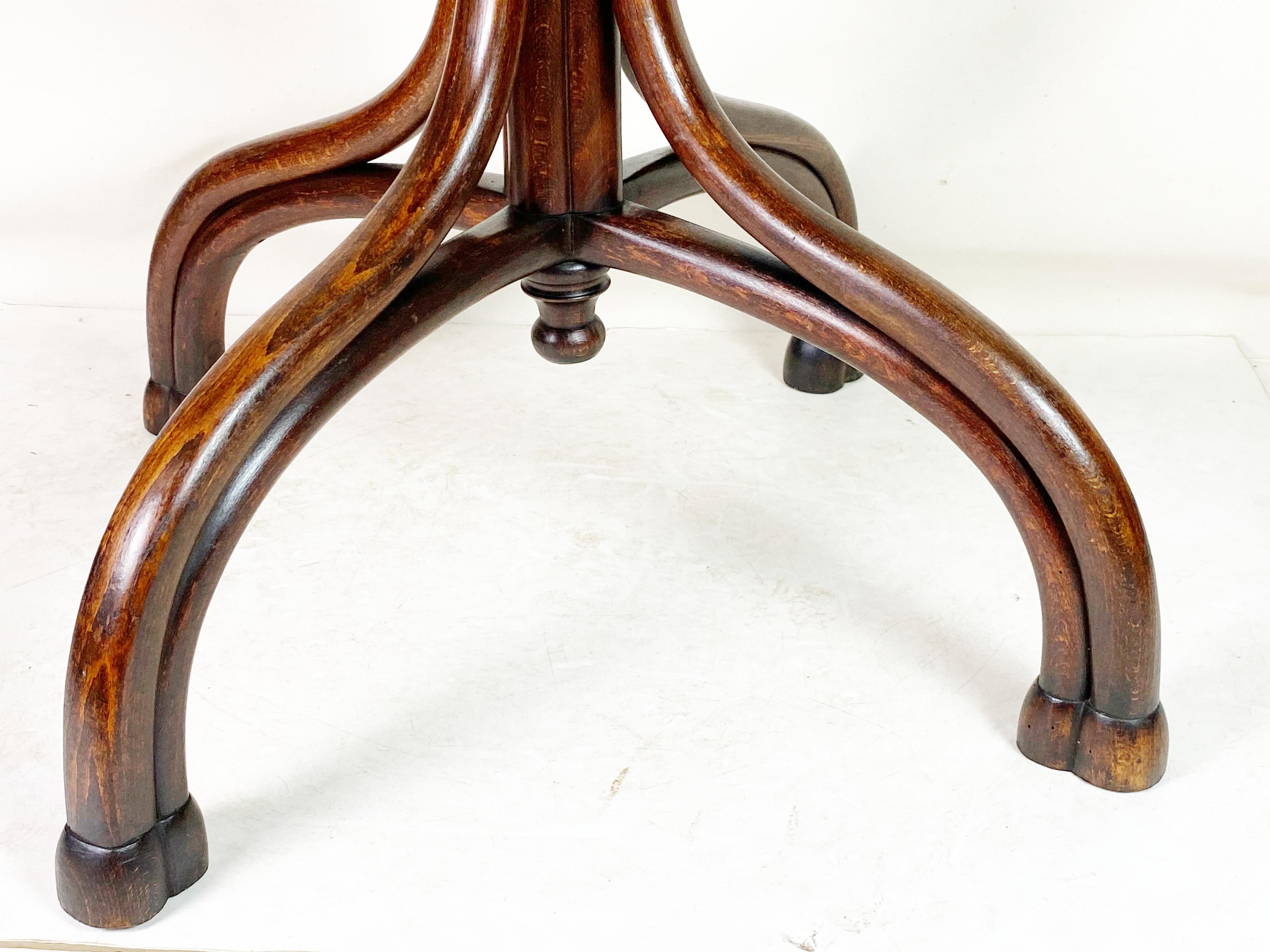 Hêtre Hanger Thonet Nr.1, le plus ancien variante en vente