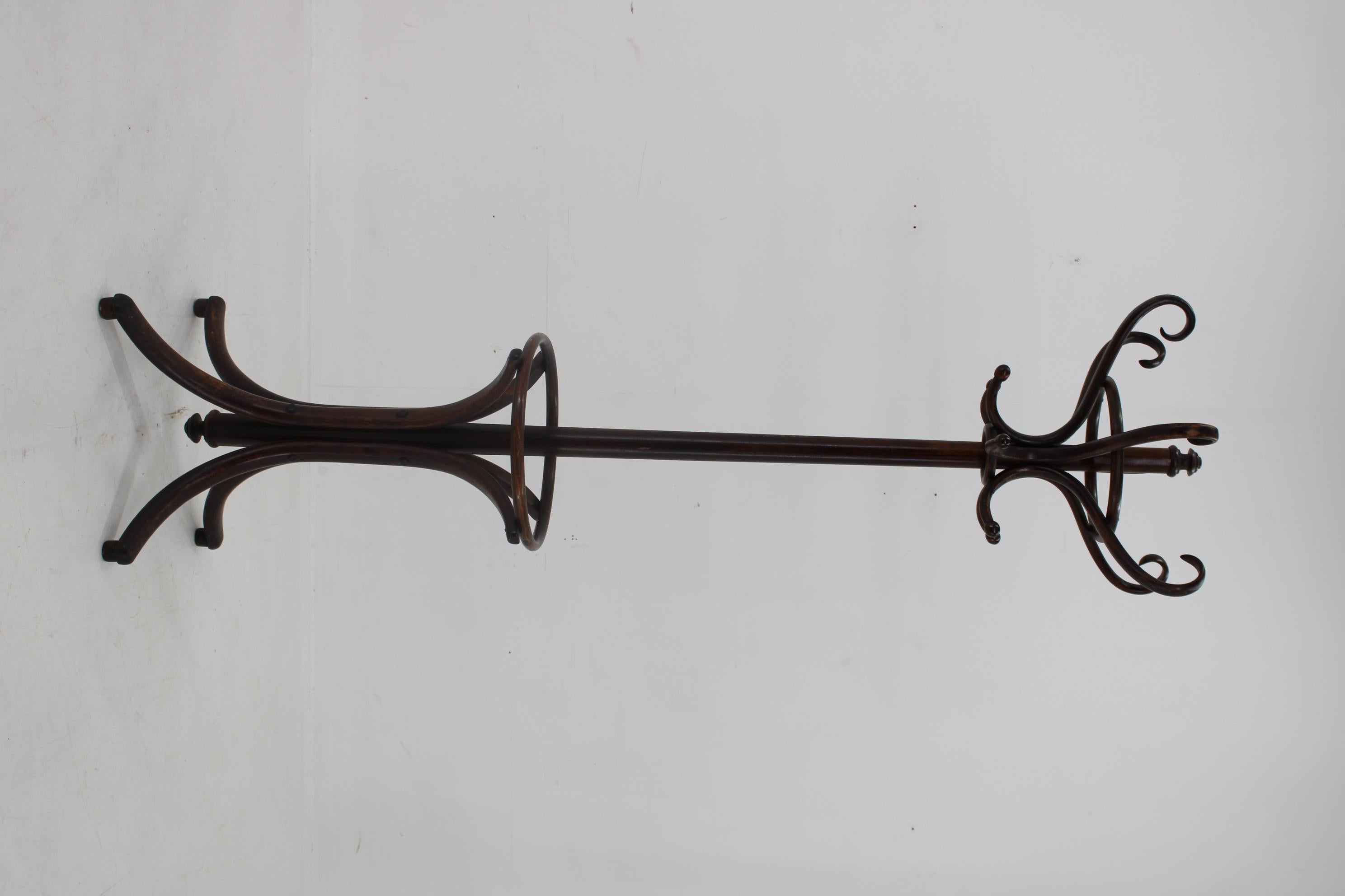 Mid-Century Modern Floor Hanger Ton / Thonet 1920's, Czechoslovakia For Sale