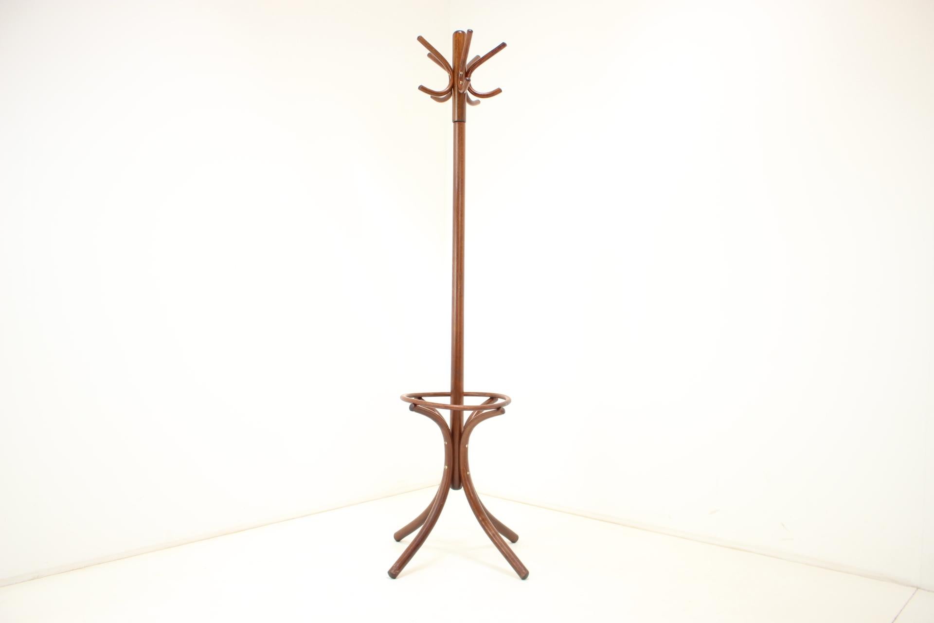 Wood Floor Hanger Ton / Thonet 1980s, Czechoslovakia For Sale