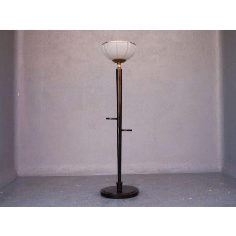 Large floor lamp 1940 opaline basin, height 180 cm for a basin diameter of 53 cm.

Additional information:
Style: 1940s to 1960s.
