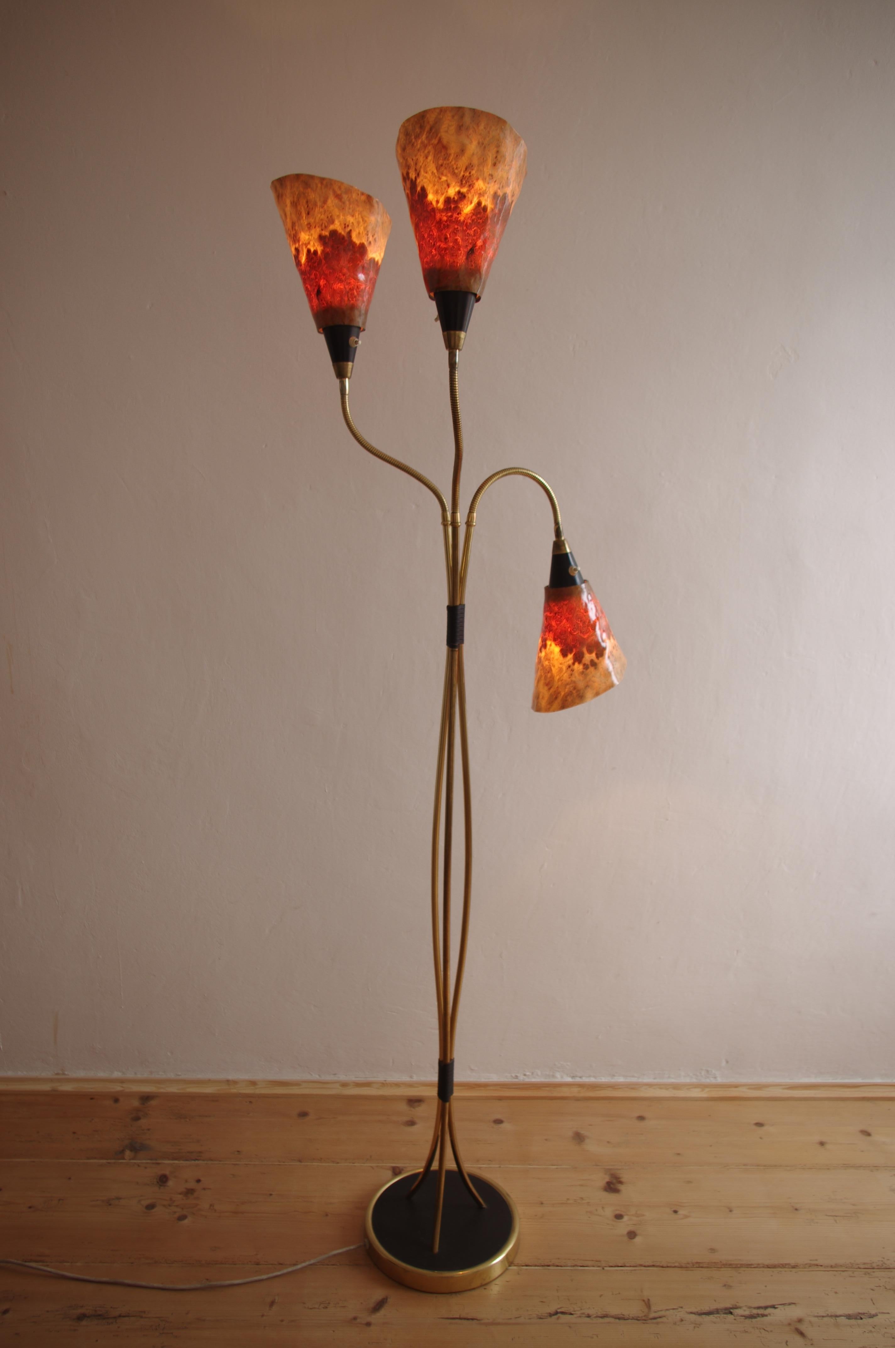 Floor lamp from 1966 with new handmade shades from exotic veneer with satin lacquer finish. Each of three flexible arms has its own switch. New wiring, 220V, three LED or halogen bulbs.