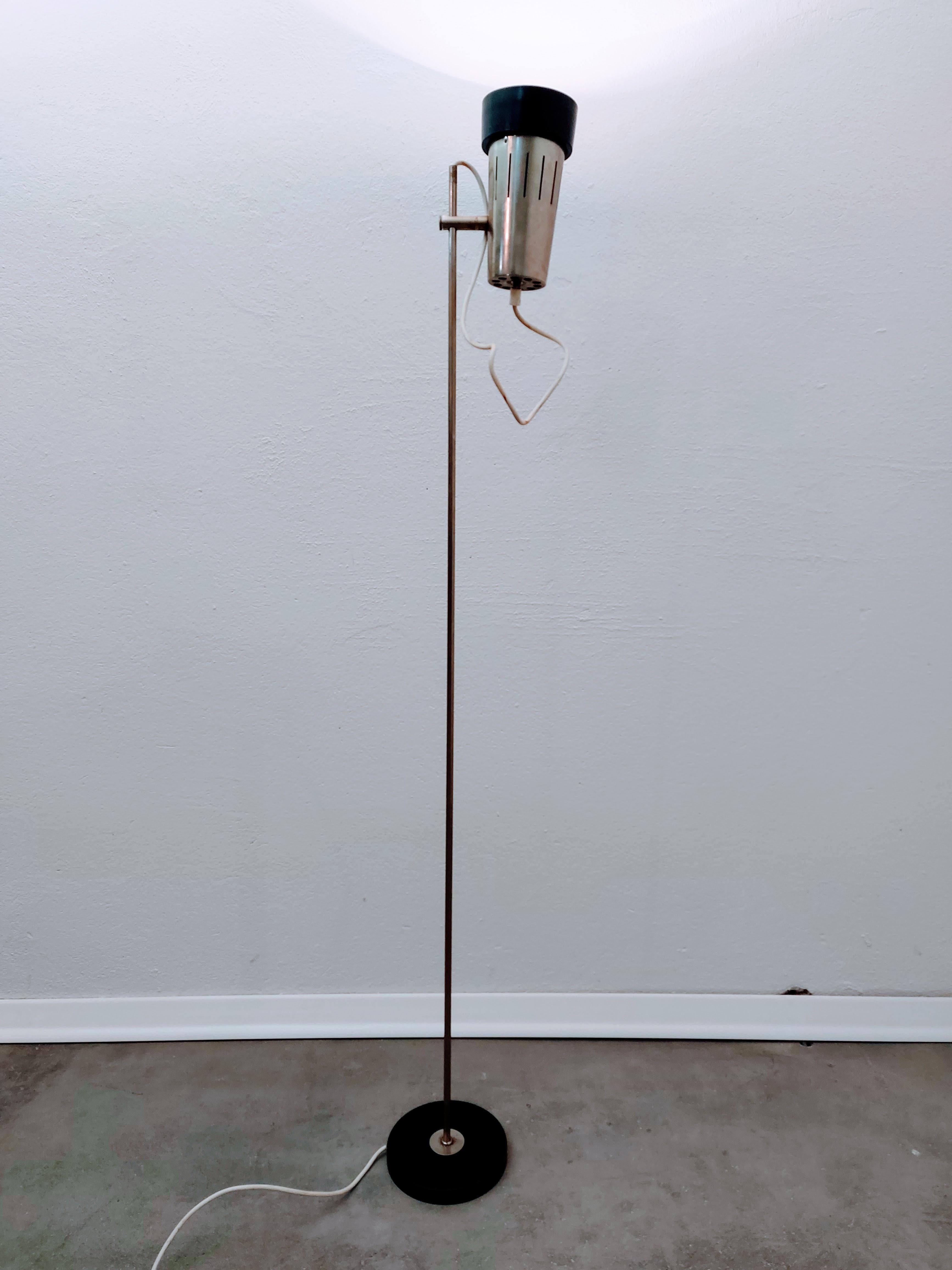 Mid-Century Modern Floor Lamp, 1970s For Sale