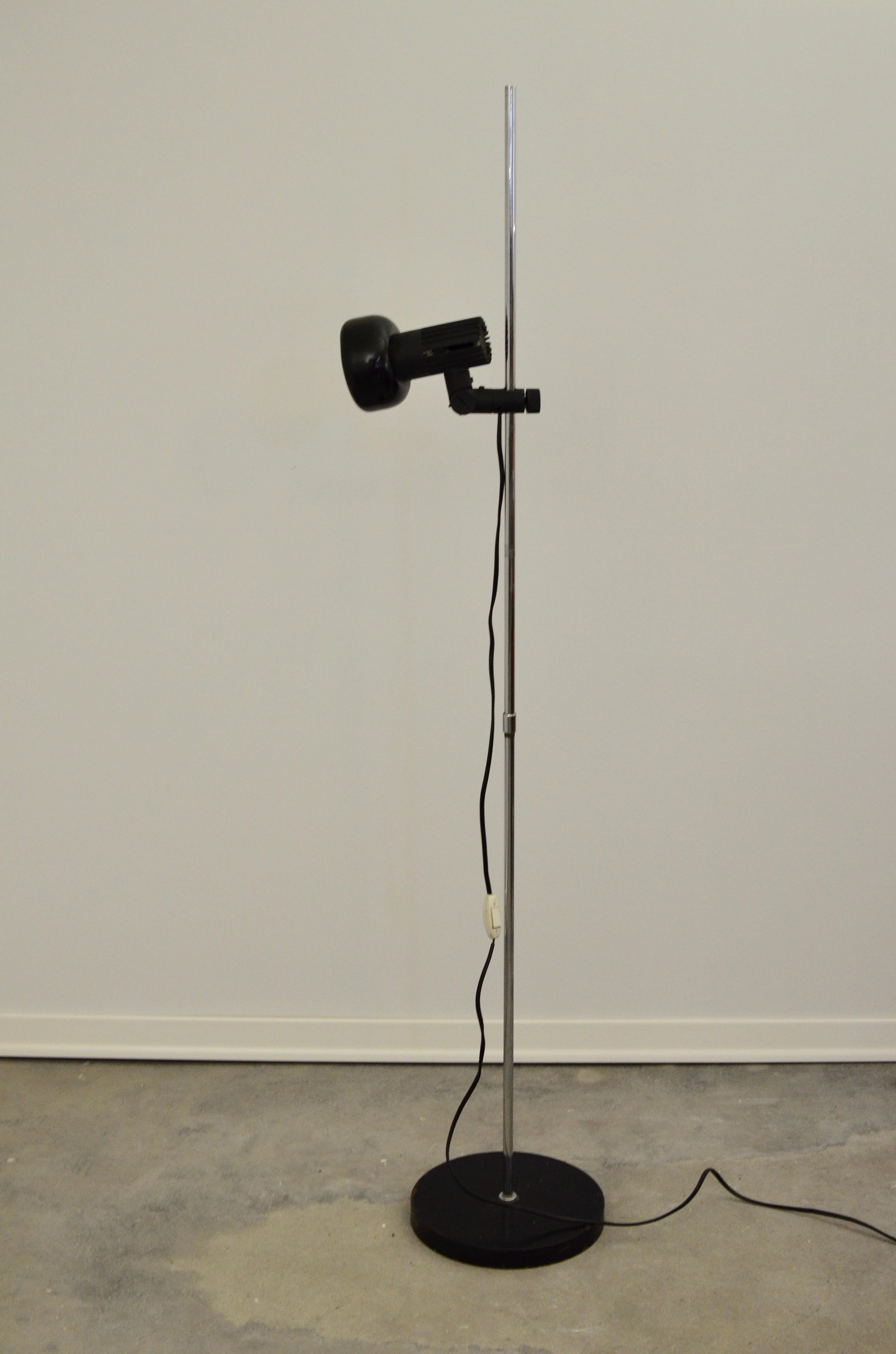 Vintage floor lamp.

Style: industrial.

Production: 1980s.