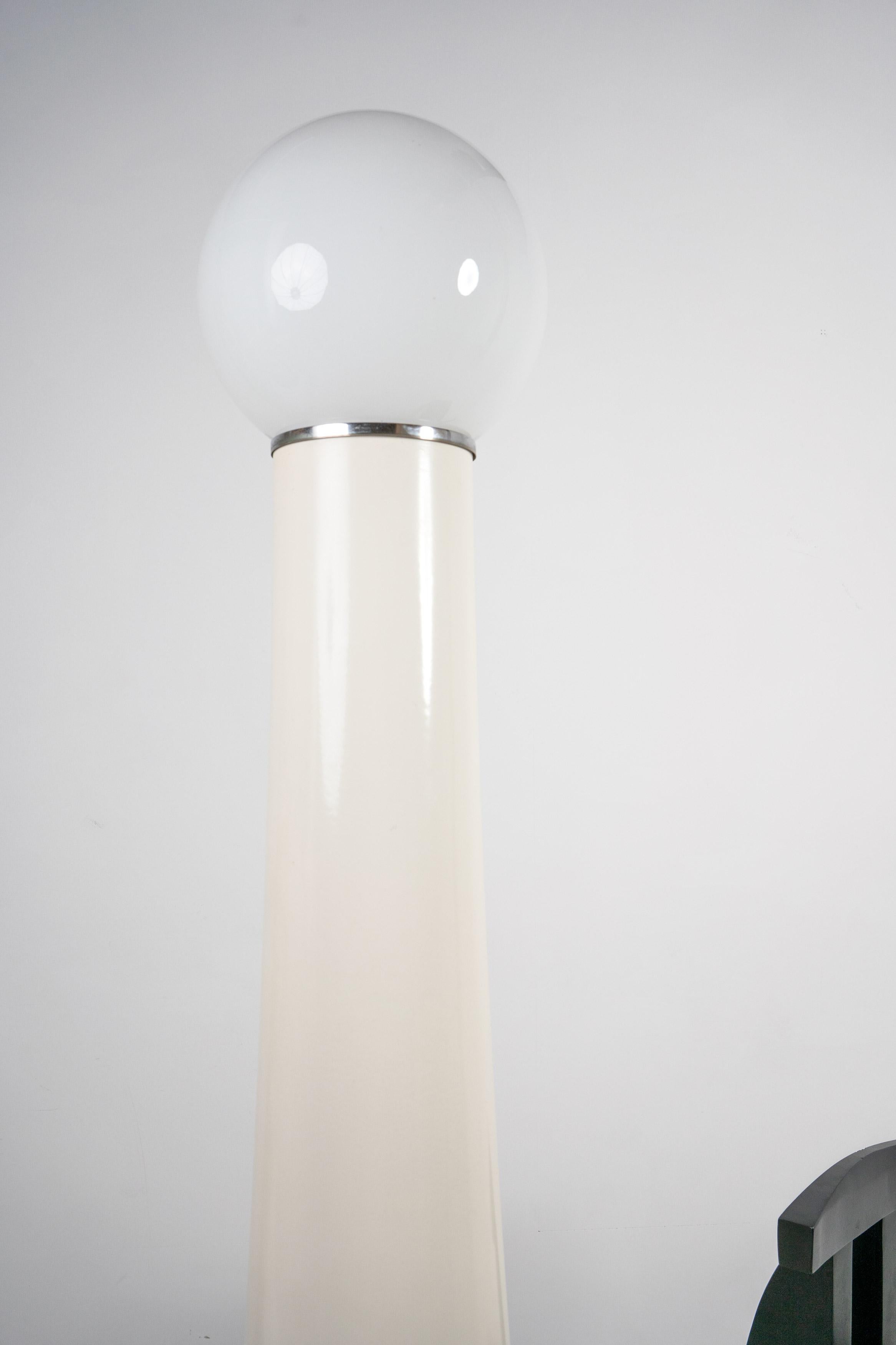 Italian Floor Lamp 4059 by Annig Sarian for Kartell, c.1970 For Sale