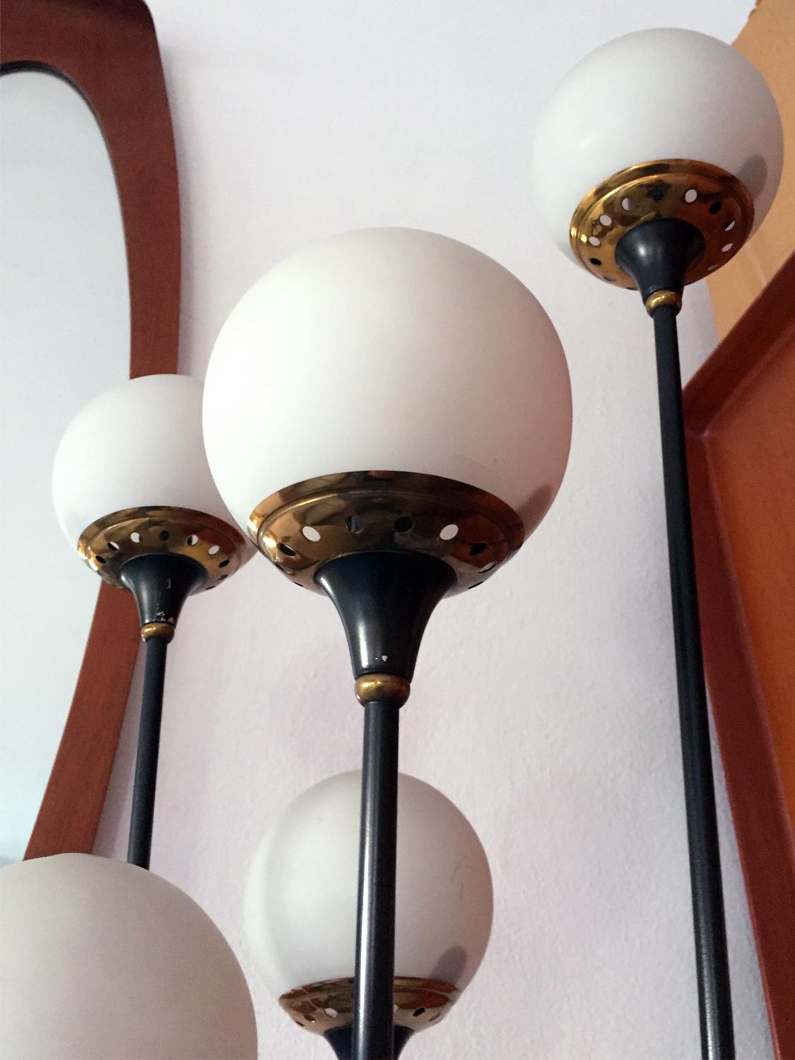 European Floor Lamp ‘Alberello’ by Stilnovo, Six Opaline Blown Murano Glass Balls, 1950s