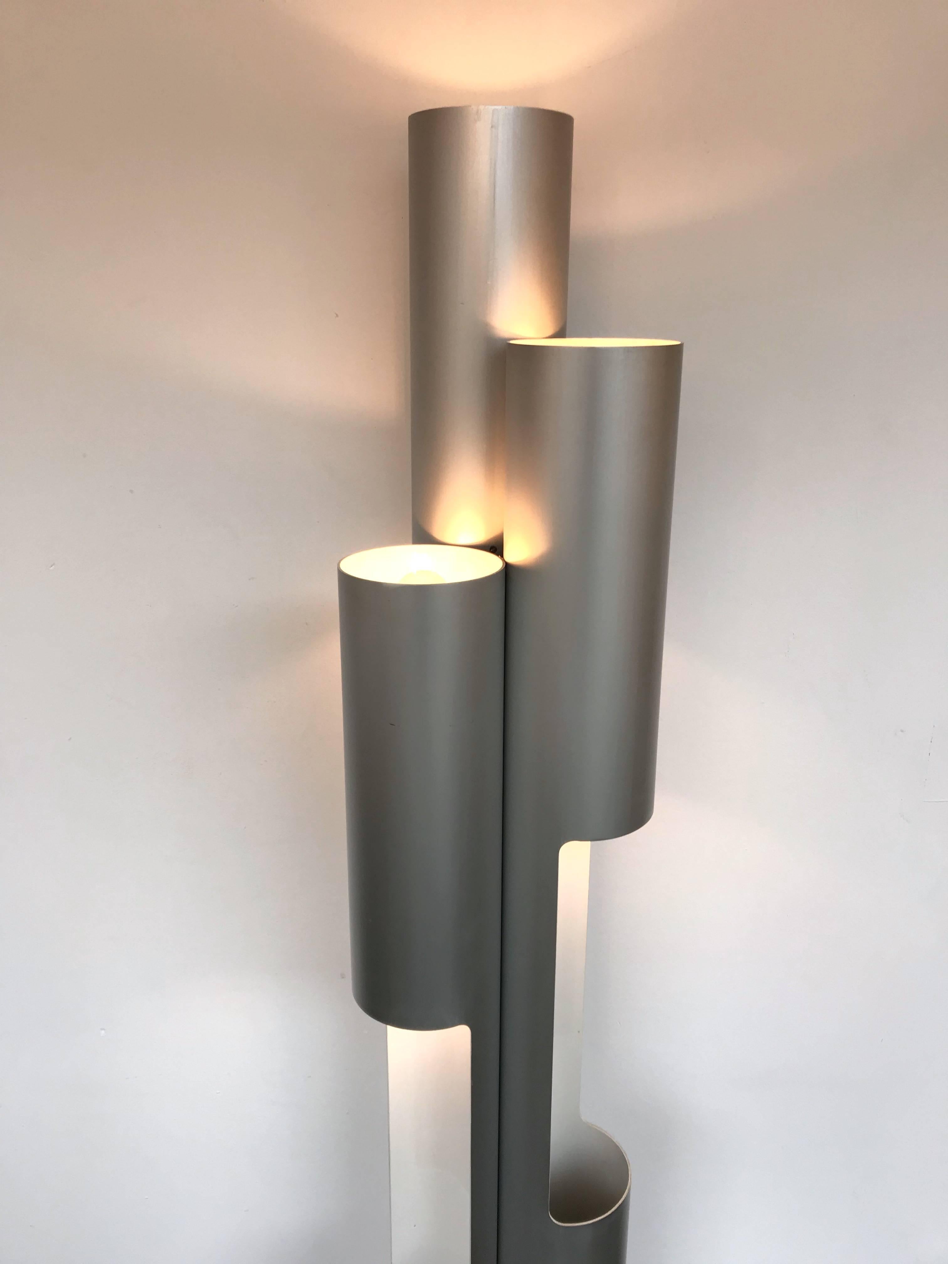 Italian Floor Lamp Anodized Aluminum Chrome Tube attributed to Reggiani. Italy, 1974