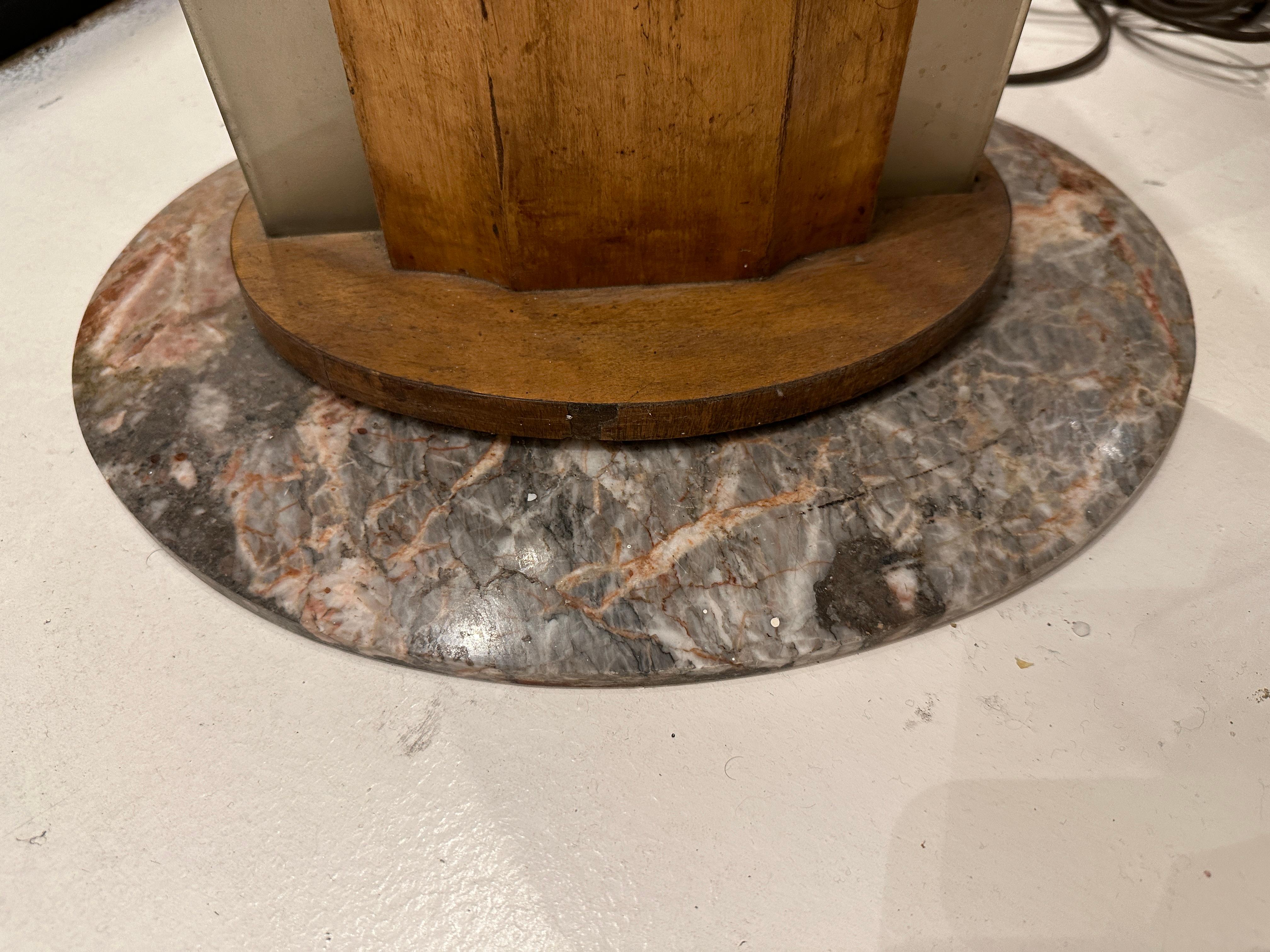 Français Lampadaire Art Déco 1920, France, matériau, bois en vente