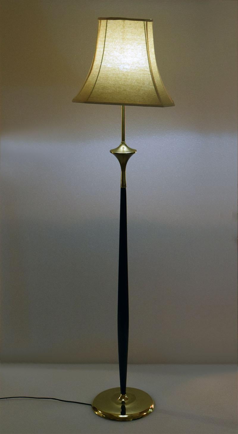 Floor Lamp Attr. Guglielmo Ulrich, 1950s For Sale 4