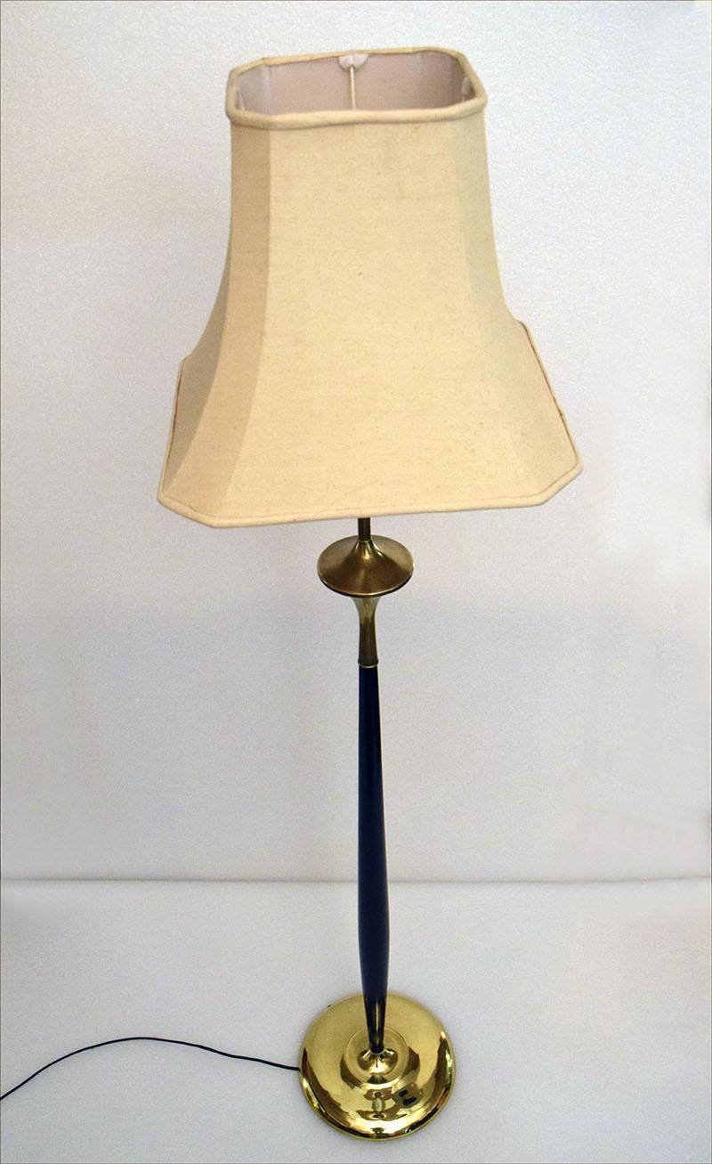 Italian Floor Lamp Attr. Guglielmo Ulrich, 1950s For Sale