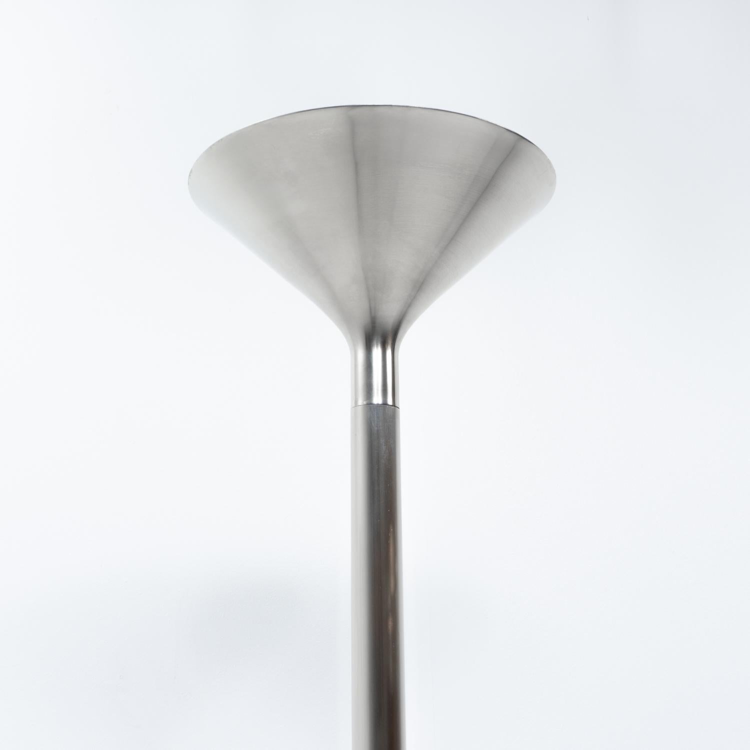 Lámpara de pie atribuida a Jacques Grange para Yves Saint Laurent - Francia Años 80 Aluminio en venta