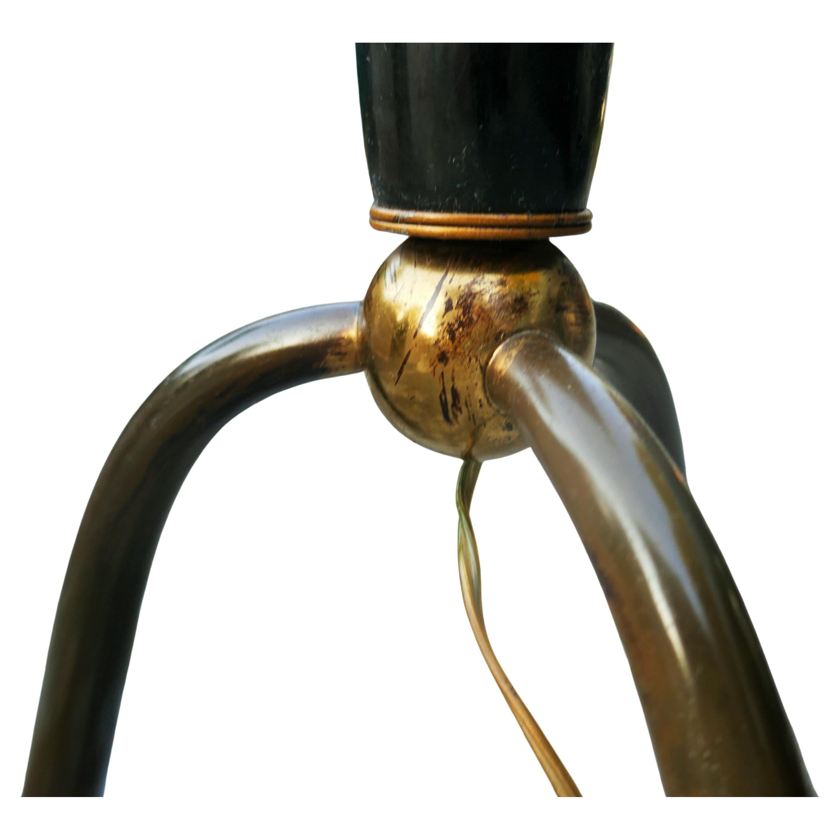 Floor lamp attributed to a production by Arteluce Gino Sarfatti. en vente 1