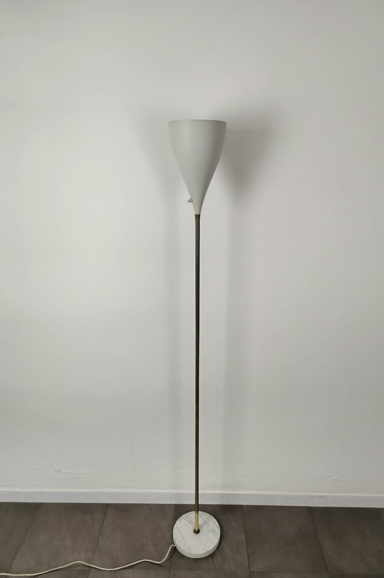 Stehlampe, Giuseppe Ostuni zugeschrieben italienisches Design, Mid-Century 1950er Jahre im Zustand „Gut“ im Angebot in Palermo, IT