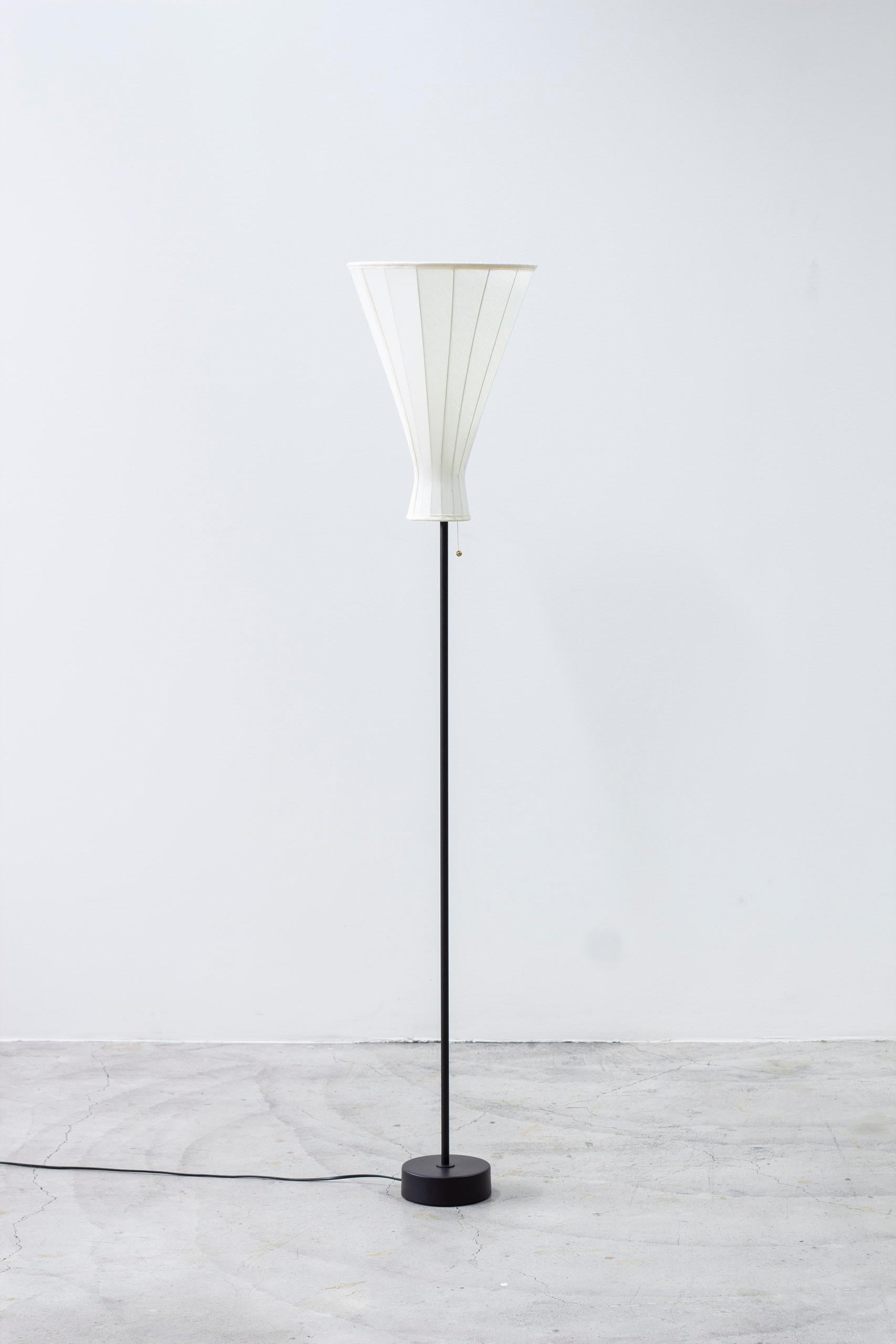 Swedish Floor lamp attributed to Hans Bergström, Ateljé Lyktan, 1950s For Sale