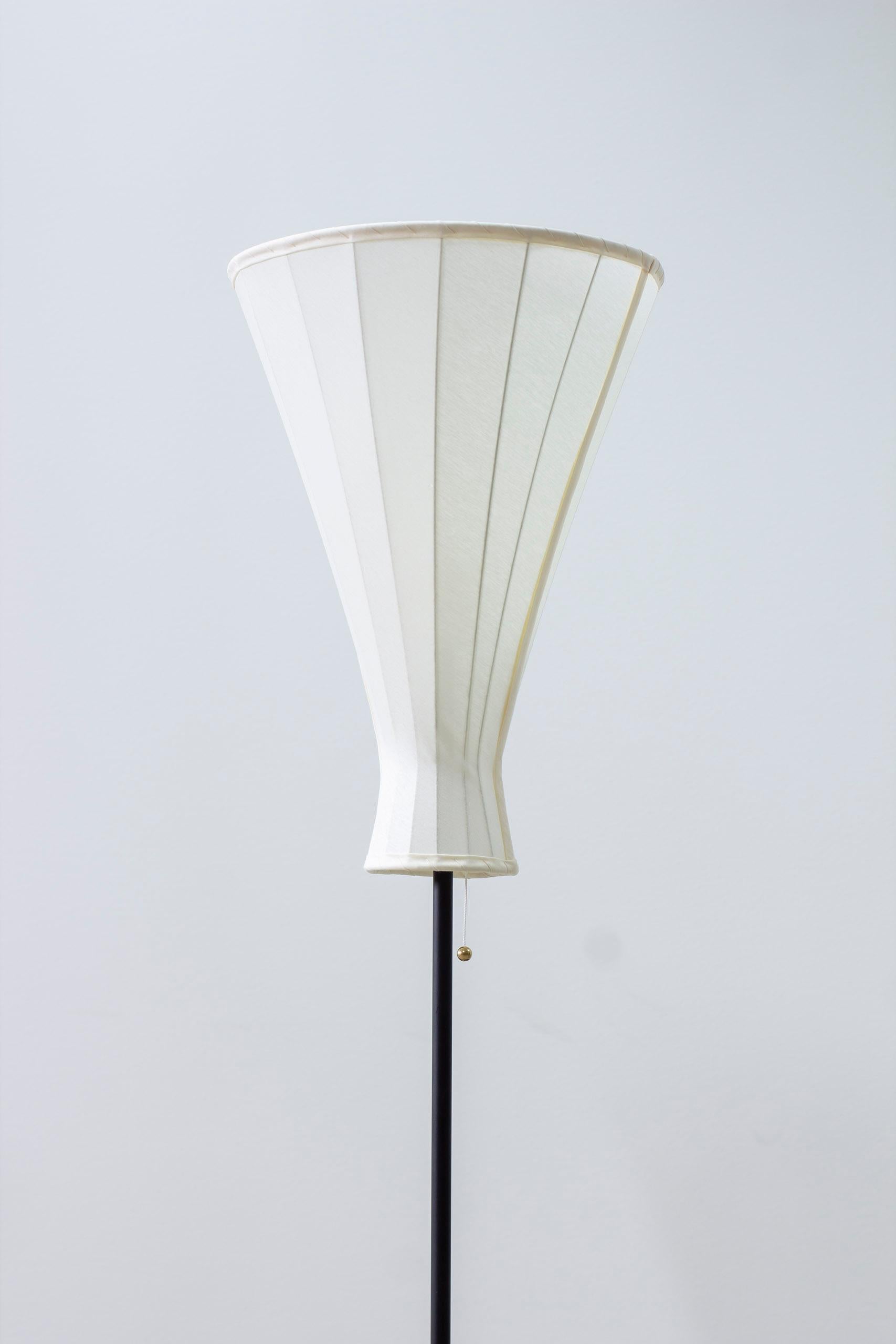 Floor lamp attributed to Hans Bergström, Ateljé Lyktan, 1950s In Good Condition For Sale In Hägersten, SE