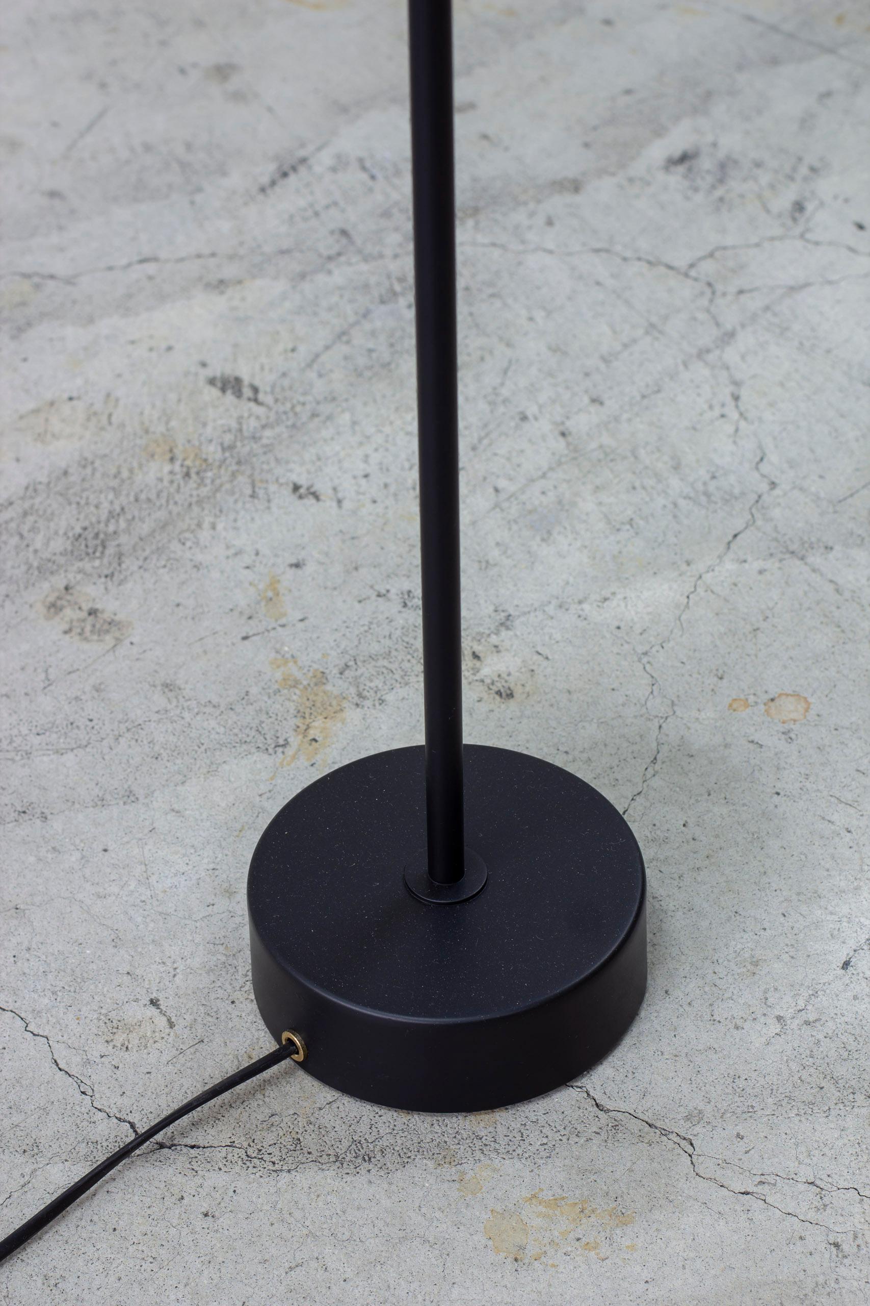 Brass Floor lamp attributed to Hans Bergström, Ateljé Lyktan, 1950s For Sale
