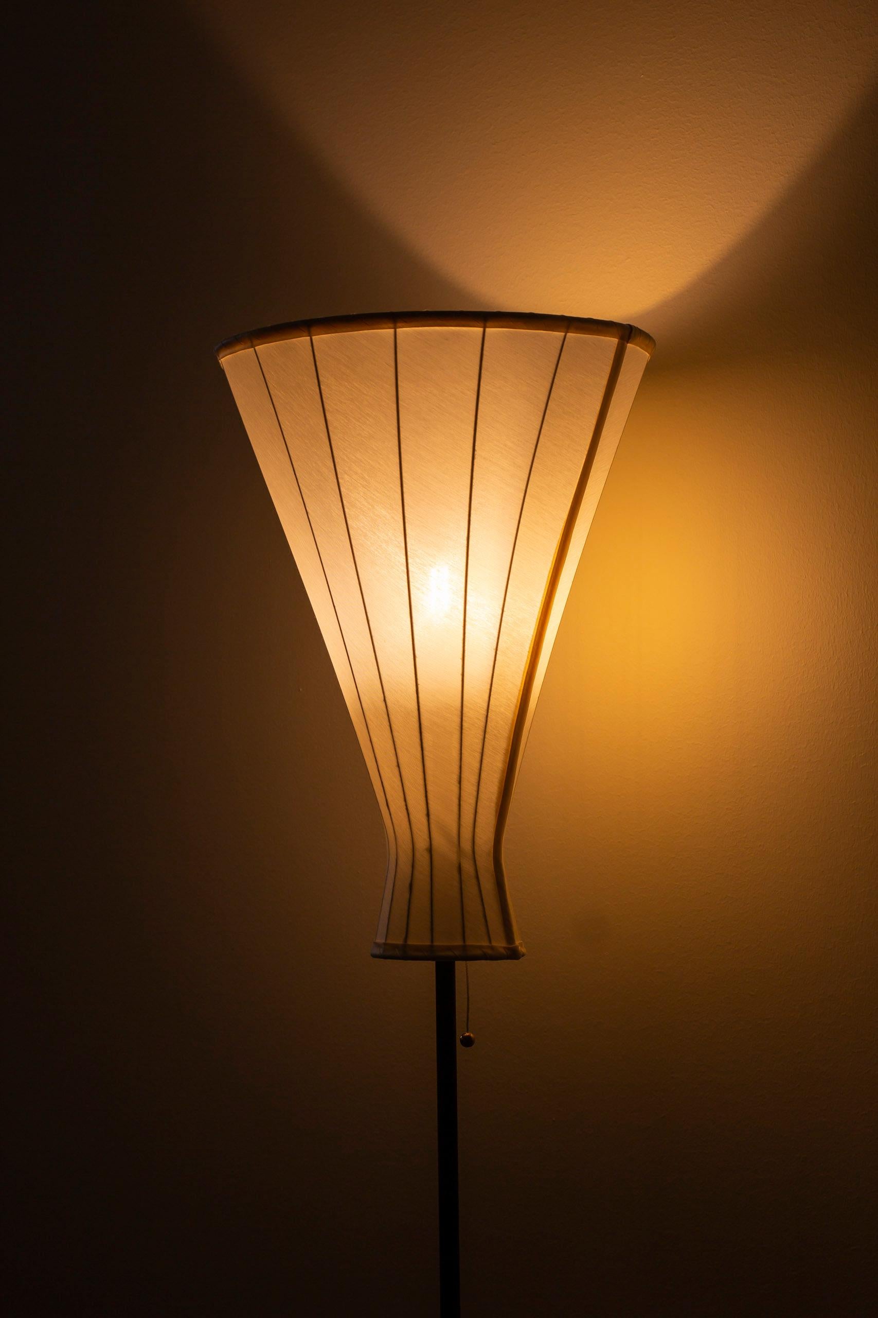 Floor lamp attributed to Hans Bergström, Ateljé Lyktan, 1950s For Sale 2